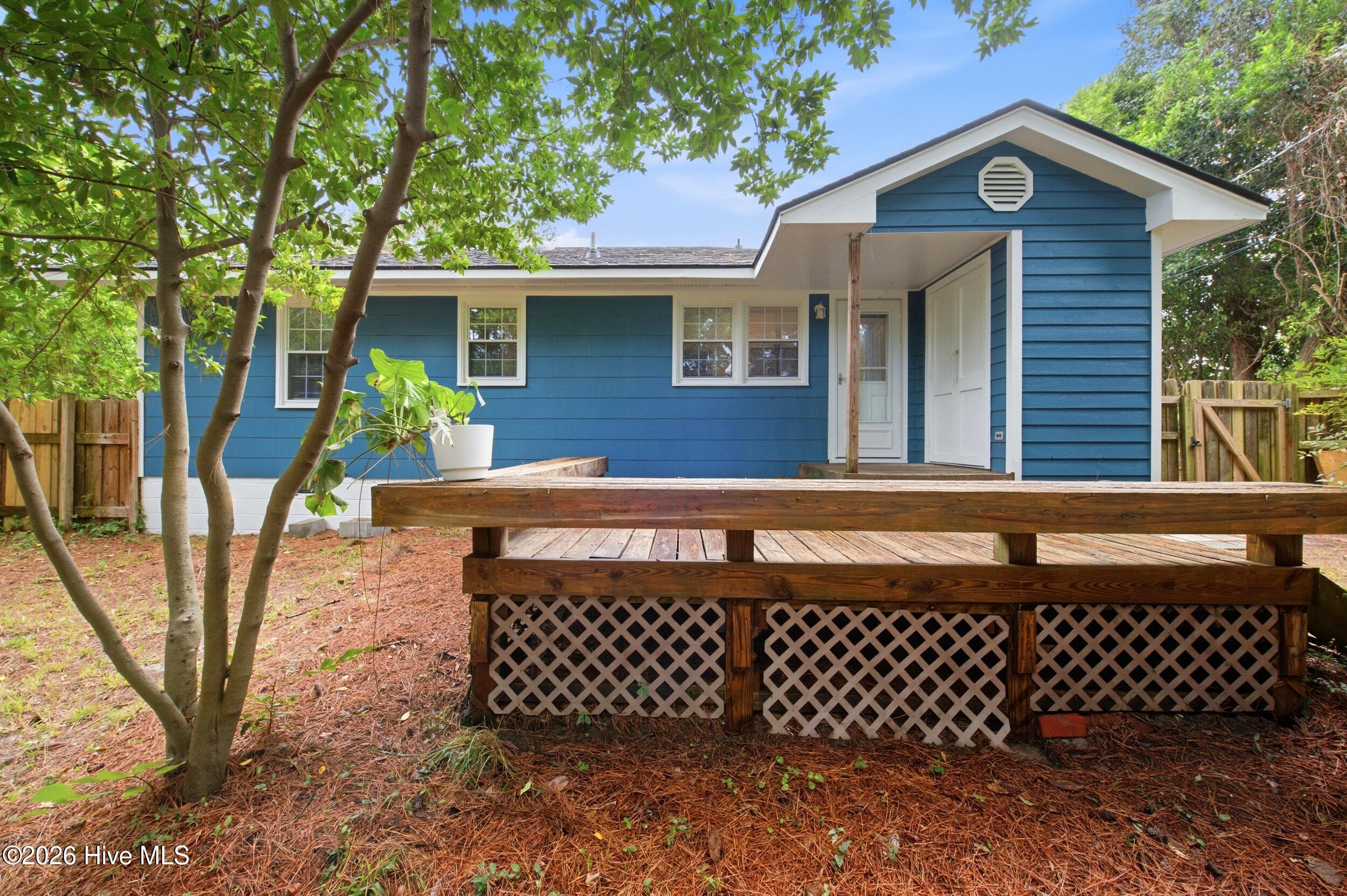 Single Family Residence at 606 Rosemont Avenue, Wilmington, NC 28403, photo 29 of 48
