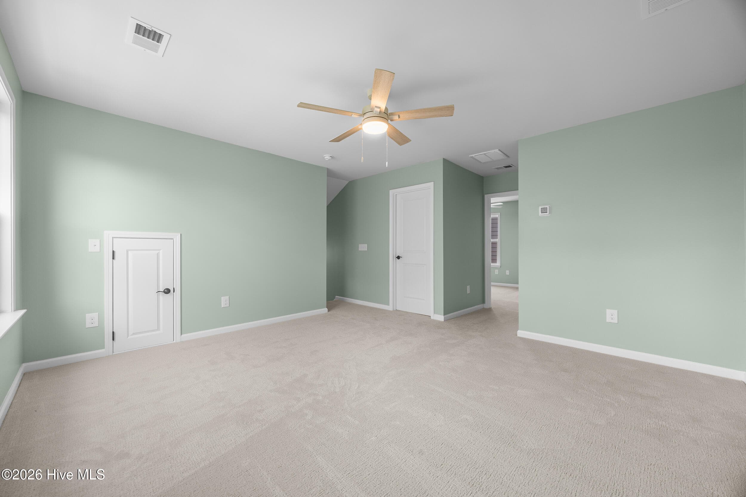 Single Family Residence at 3708 Old Sand Mine Drive, Wilmington, NC 28412, photo 27 of 43