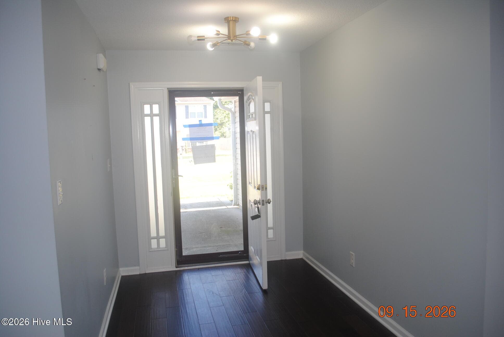 Single Family Residence at 505 Duet Court, Richlands, NC 28574, photo 12 of 20