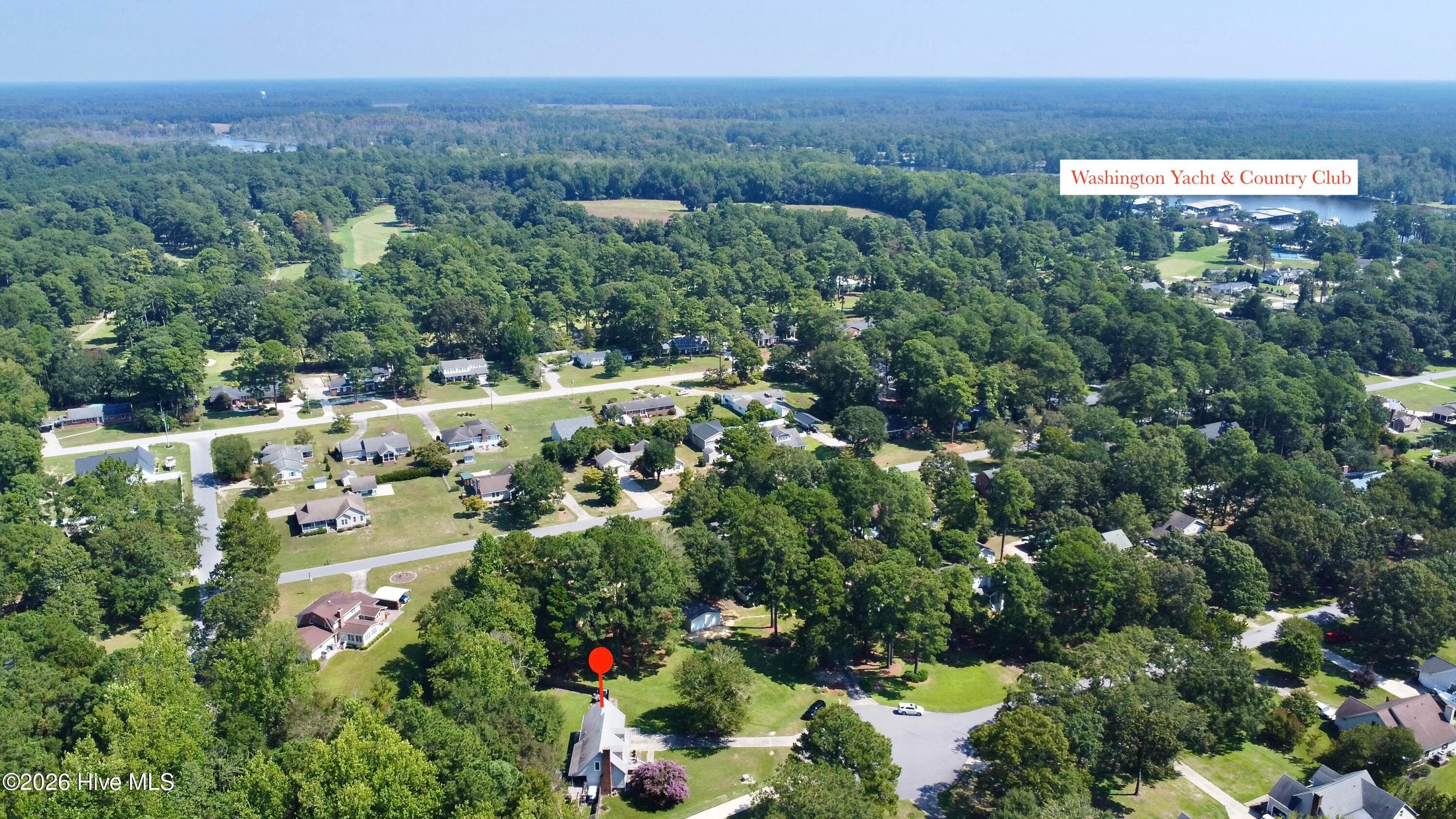 Single Family Residence at 329 S Wedgewood Drive, Washington, NC 27889, photo 6 of 35