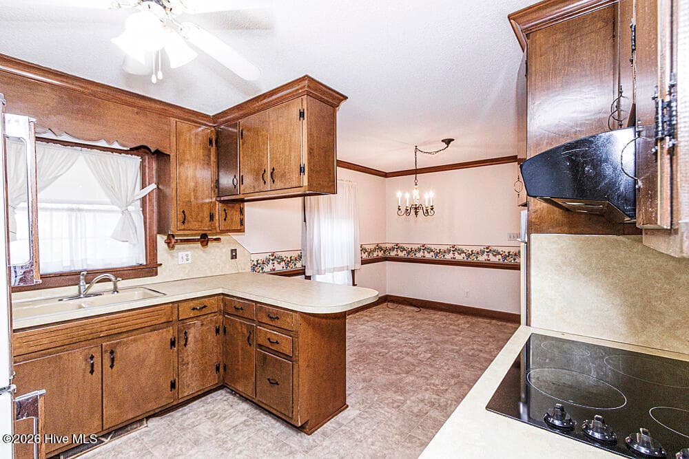 Single Family Residence at 218 Forest Hills Road NW, Wilson, NC 27896, photo 14 of 45