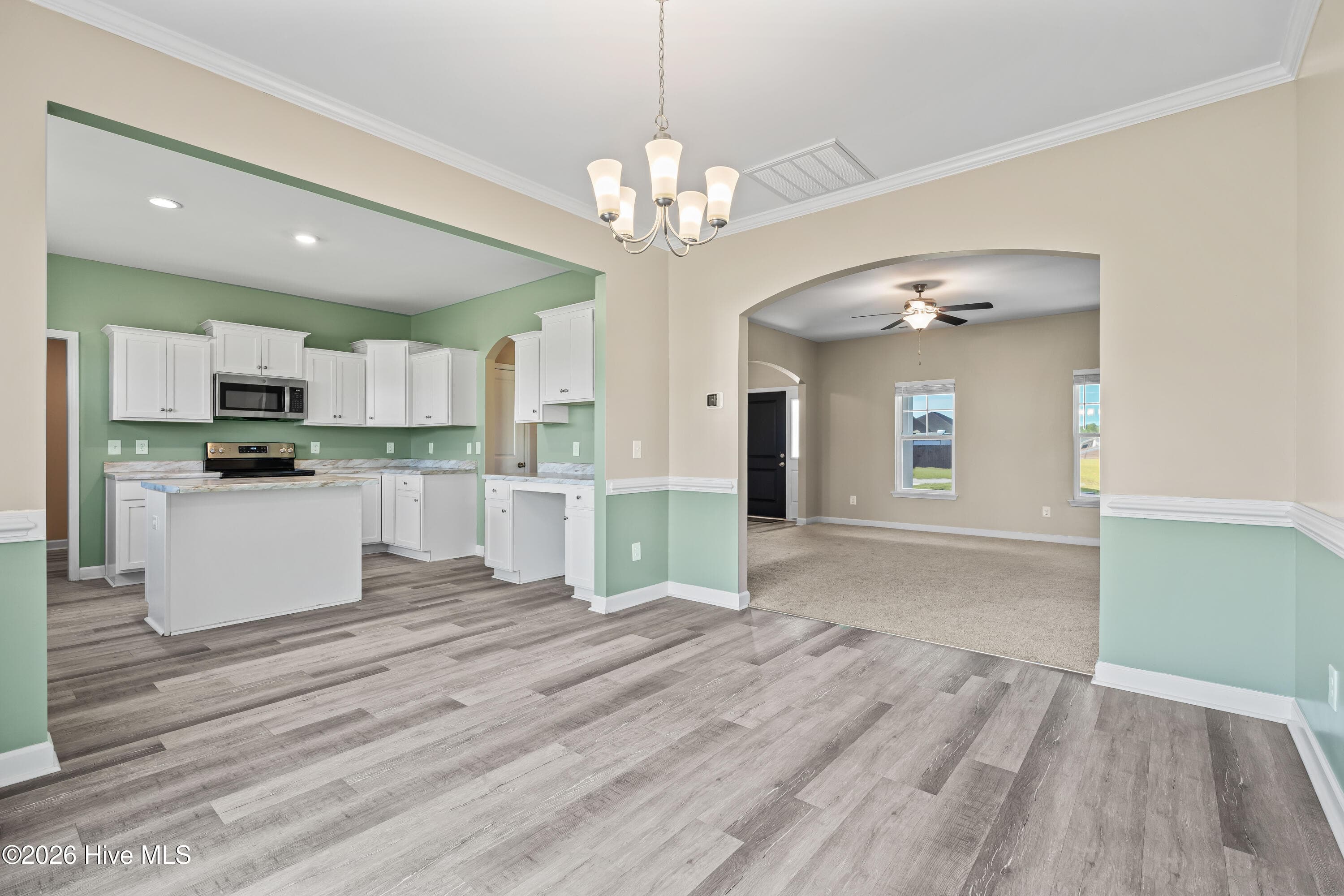 Single Family Residence at 158 Uzzell Road, Hubert, NC 28539, photo 12 of 45