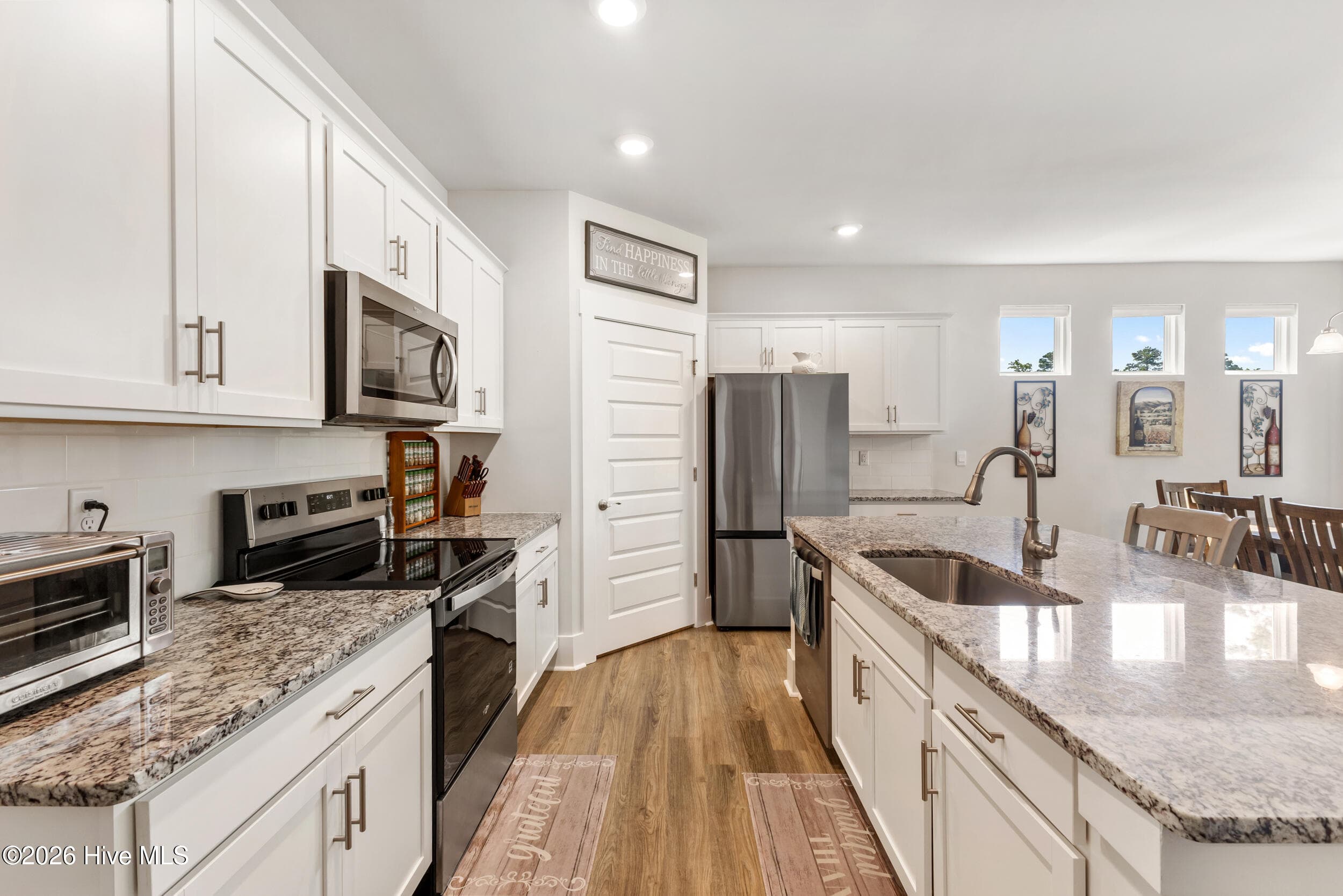 Single Family Residence at 9457 Crowded Gules Drive, Leland, NC 28451, photo 15 of 67