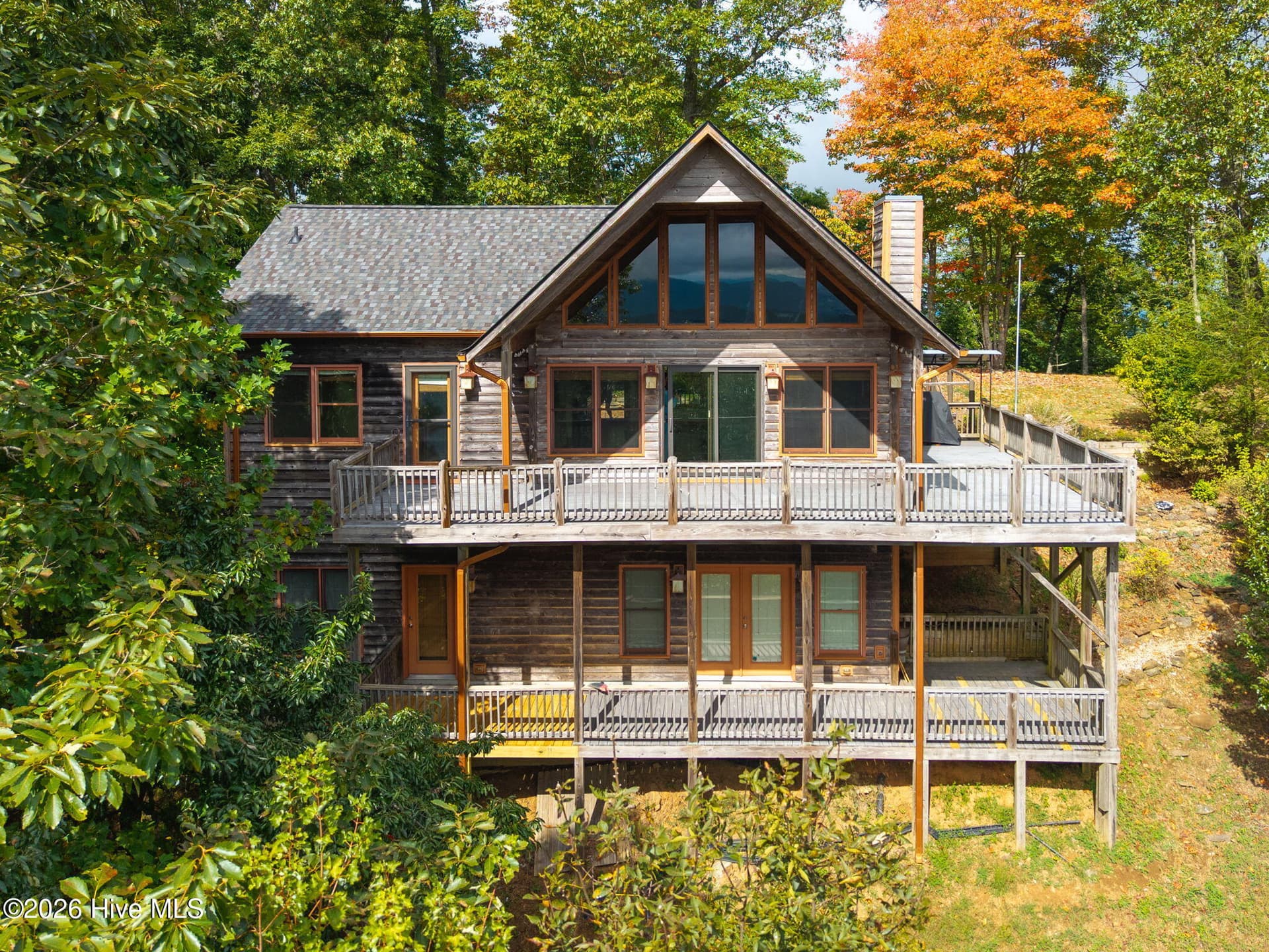 175 Bear Trace, Brasstown, NC 28902