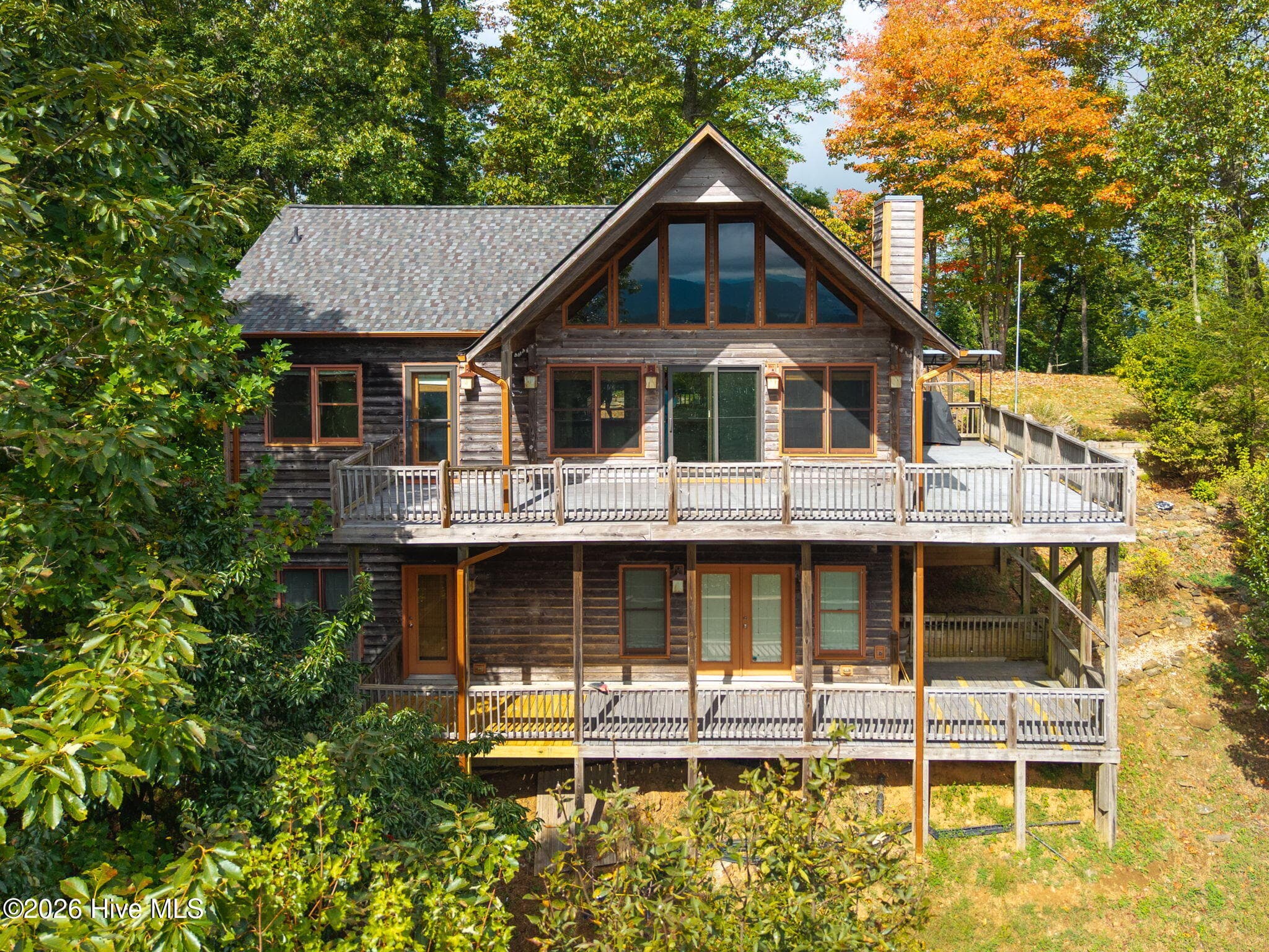 175 Bear Trace, Brasstown, NC 28902