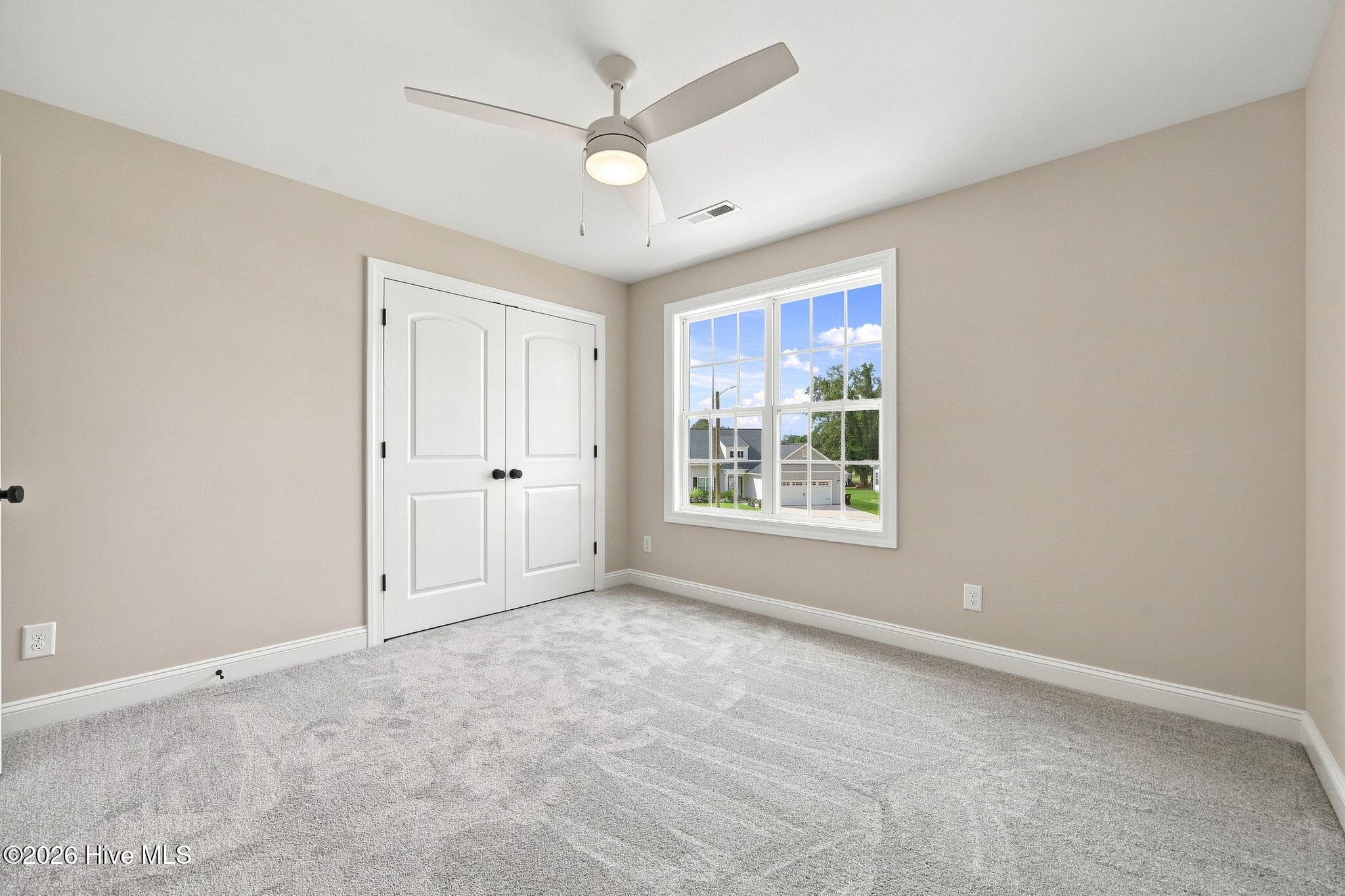 Single Family Residence at 433 Pepperbush Court, Ayden, NC 28513, photo 2 of 2