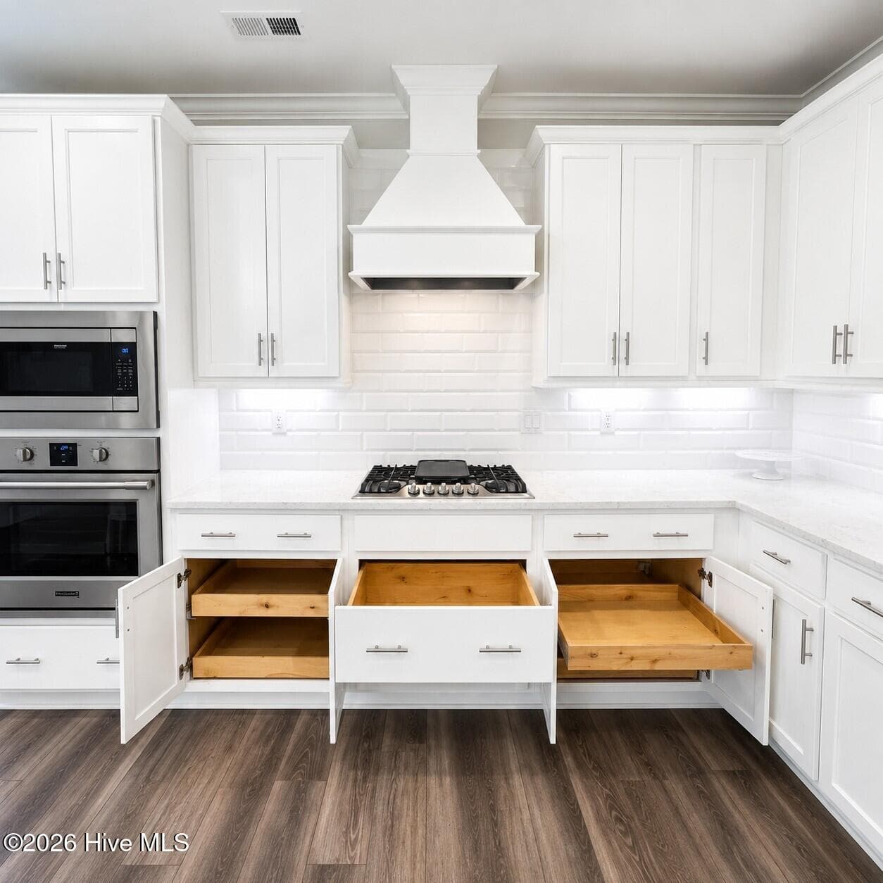Single Family Residence at 6145 River Breeze Way, Leland, NC 28451, photo 19 of 93