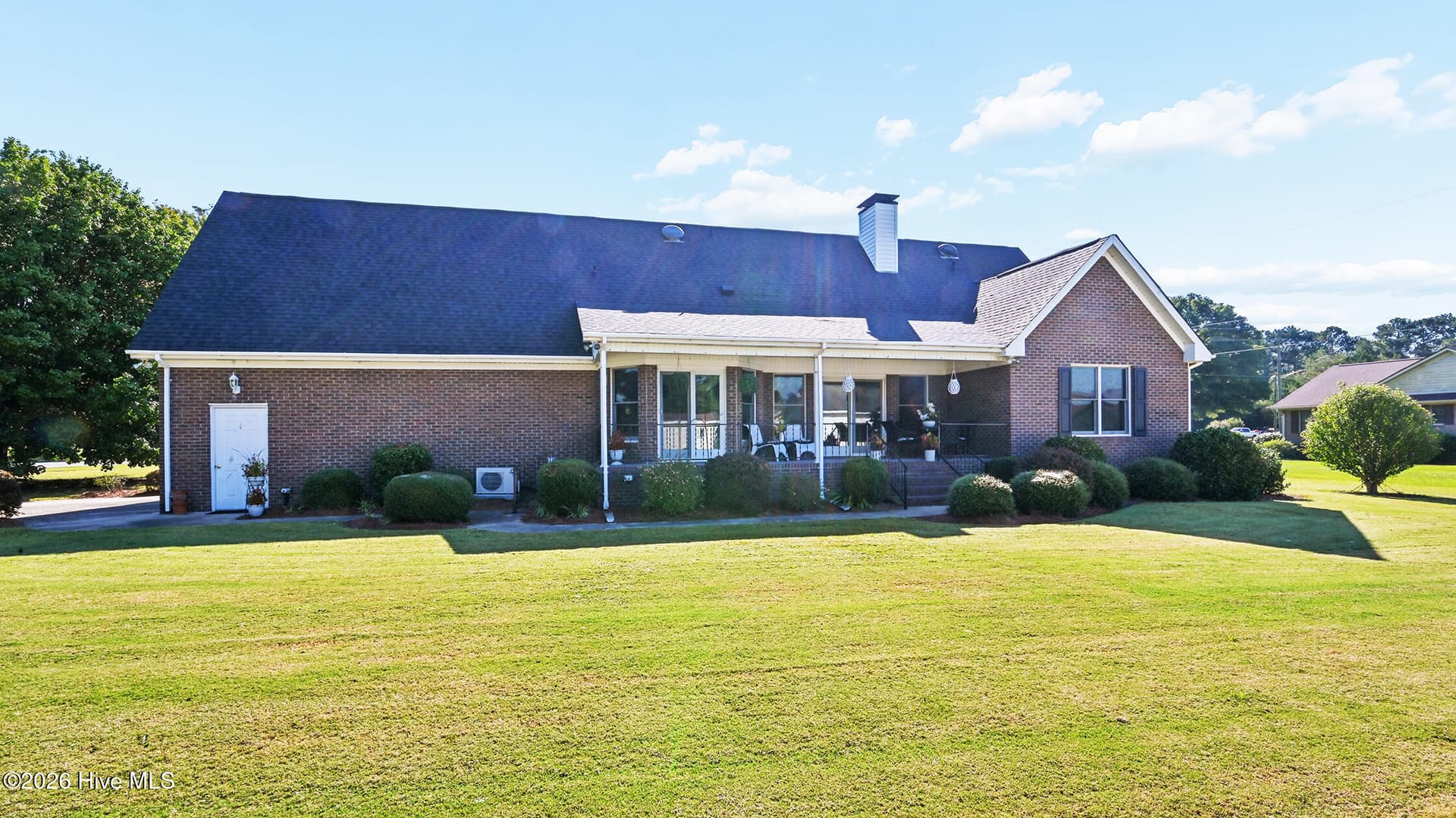 Single Family Residence at 944 Country Club Drive, Ayden, NC 28513, photo 6 of 61