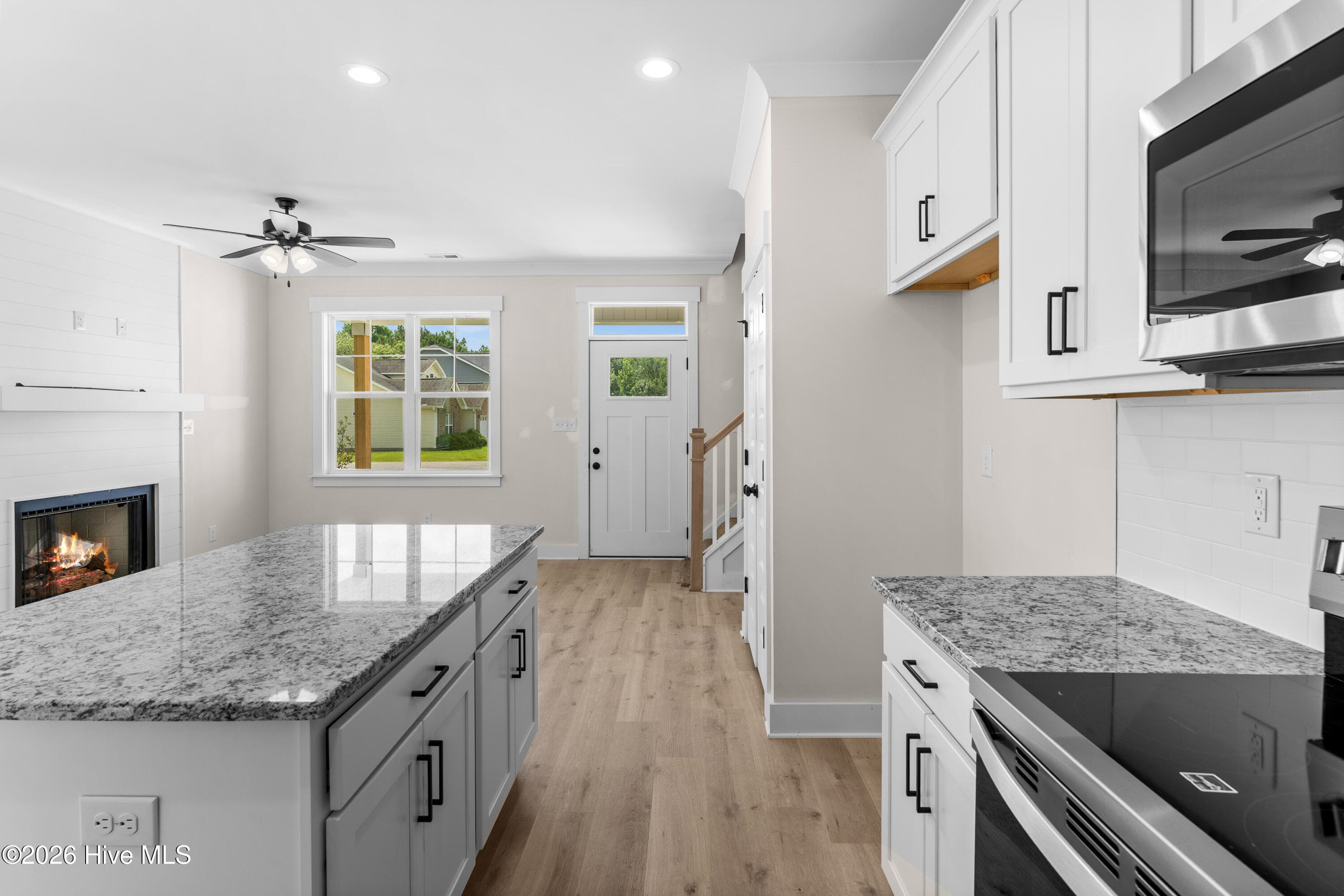 Single Family Residence at 445 Peregrine Ridge Drive, New Bern, NC 28560, photo 13 of 79
