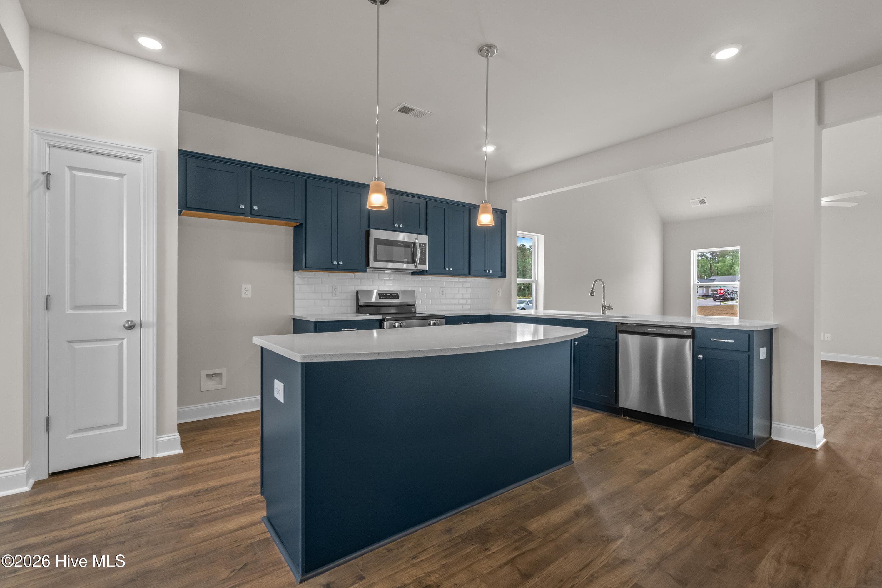 Single Family Residence at 1129 Forest Bend Drive NW, Calabash, NC 28467, photo 19 of 40