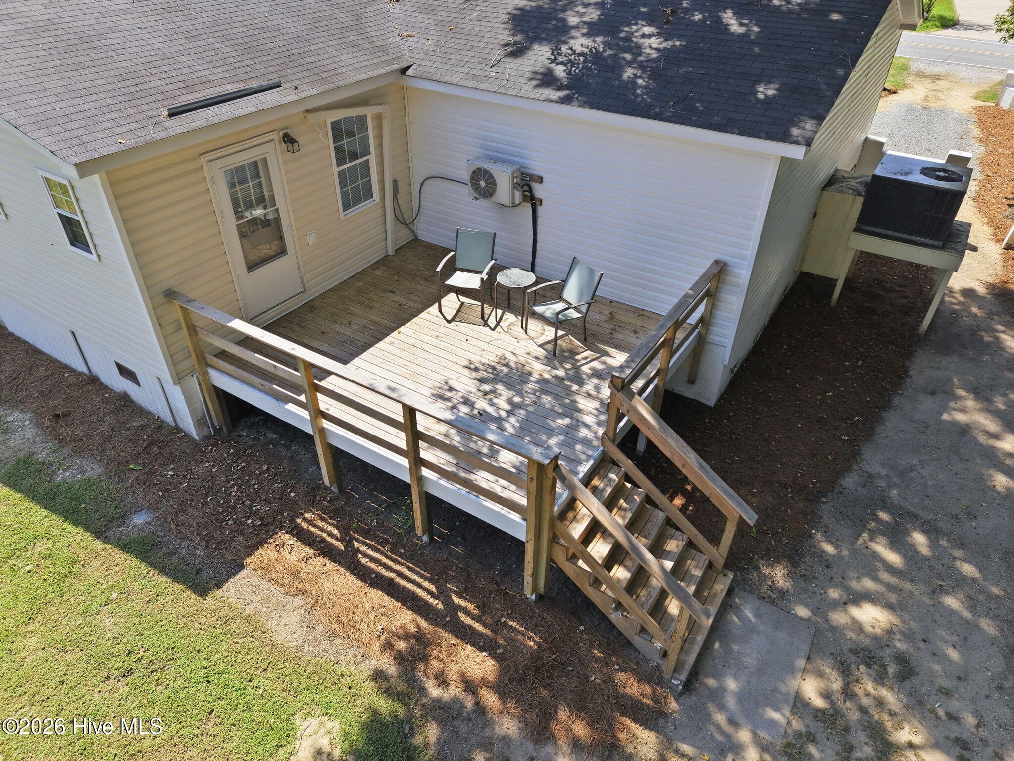 Single Family Residence at 17 Old Fort Shores Road, Chocowinity, NC 27817, photo 34 of 46