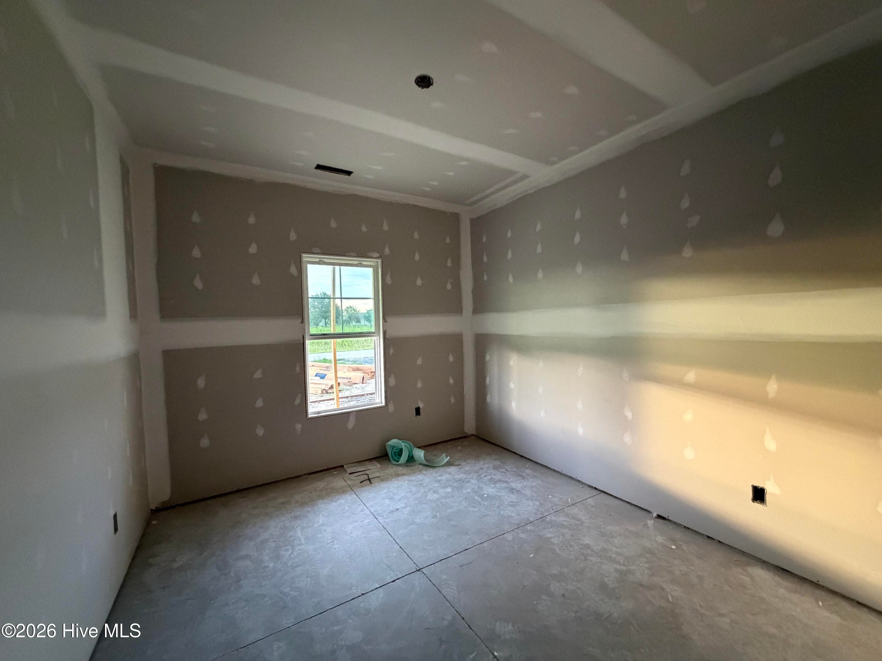 Single Family Residence at 105 Ed Barrow Lane, La Grange, NC 28551, photo 5 of 9