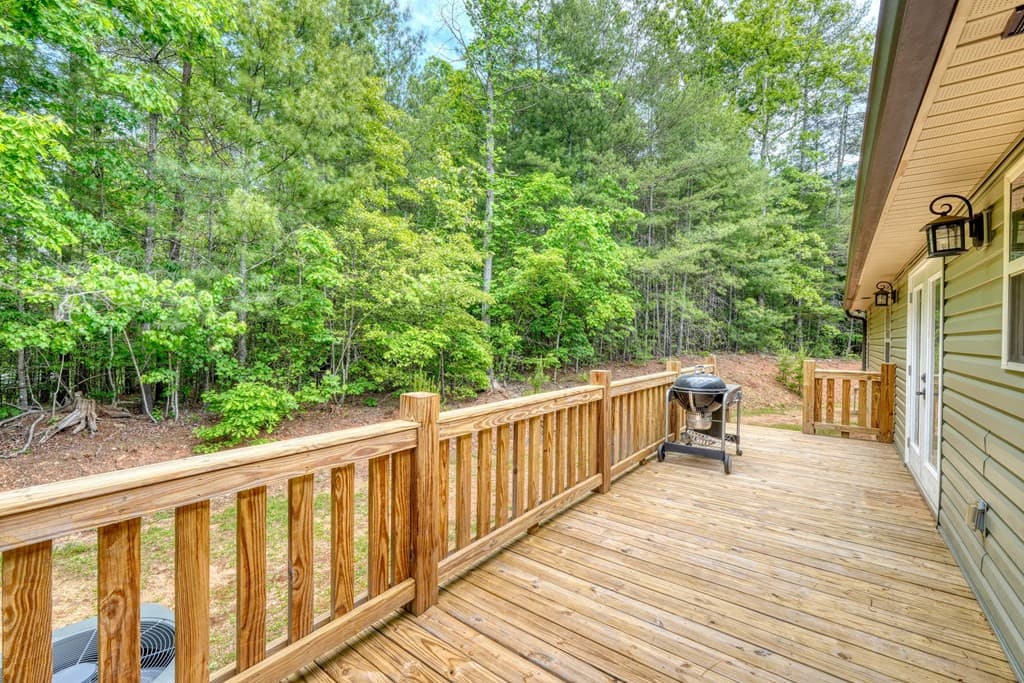 Single Family Residence at 290 Butterball Boulevard, Murphy, NC 28906, photo 37 of 47