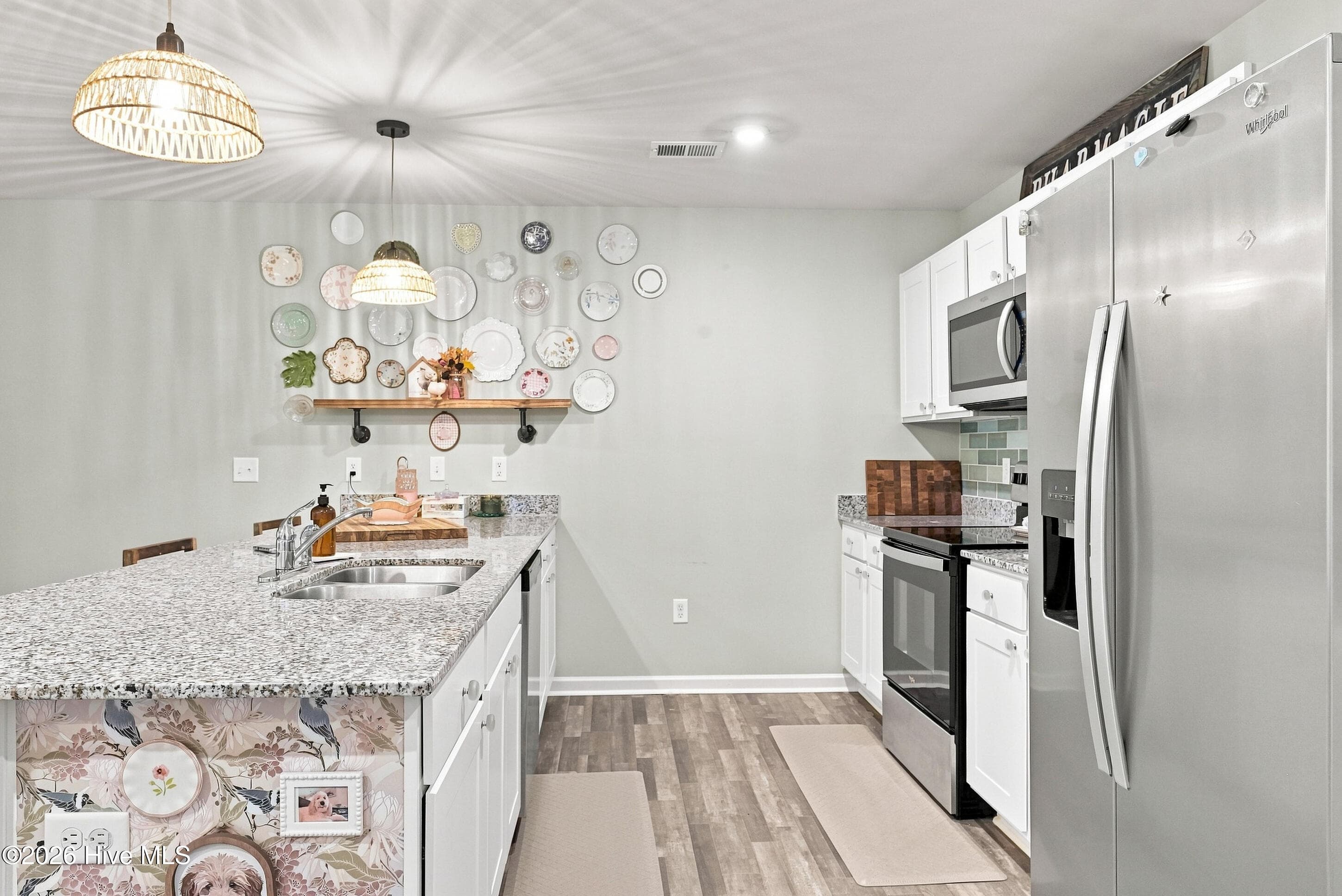 KITCHEN BAR - 2519 Sendero Drive SE, Bolivia, NC 28422
