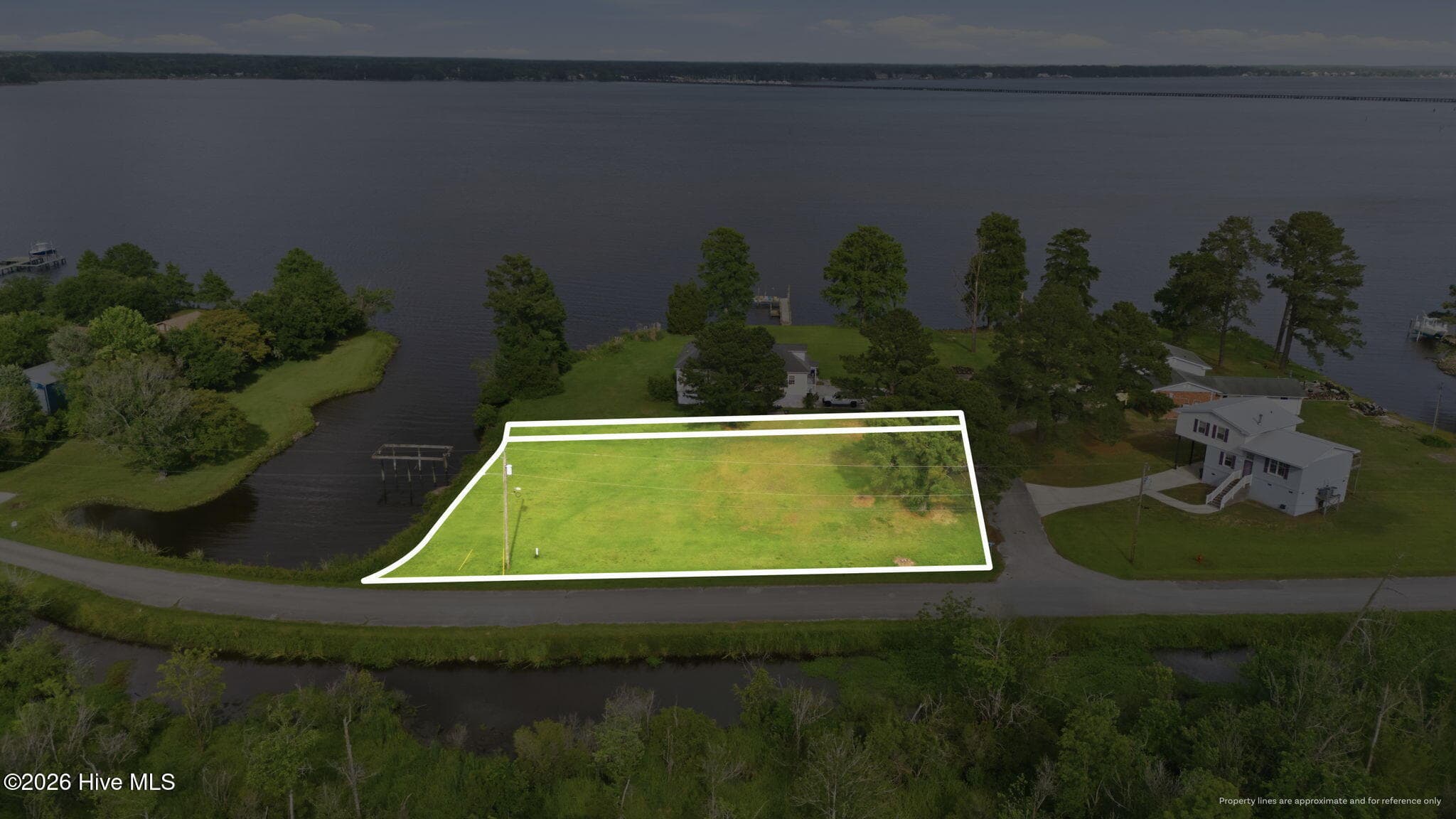 Residential Lot at 1904 Skinner Court, New Bern, NC 28560, photo 2 of 10