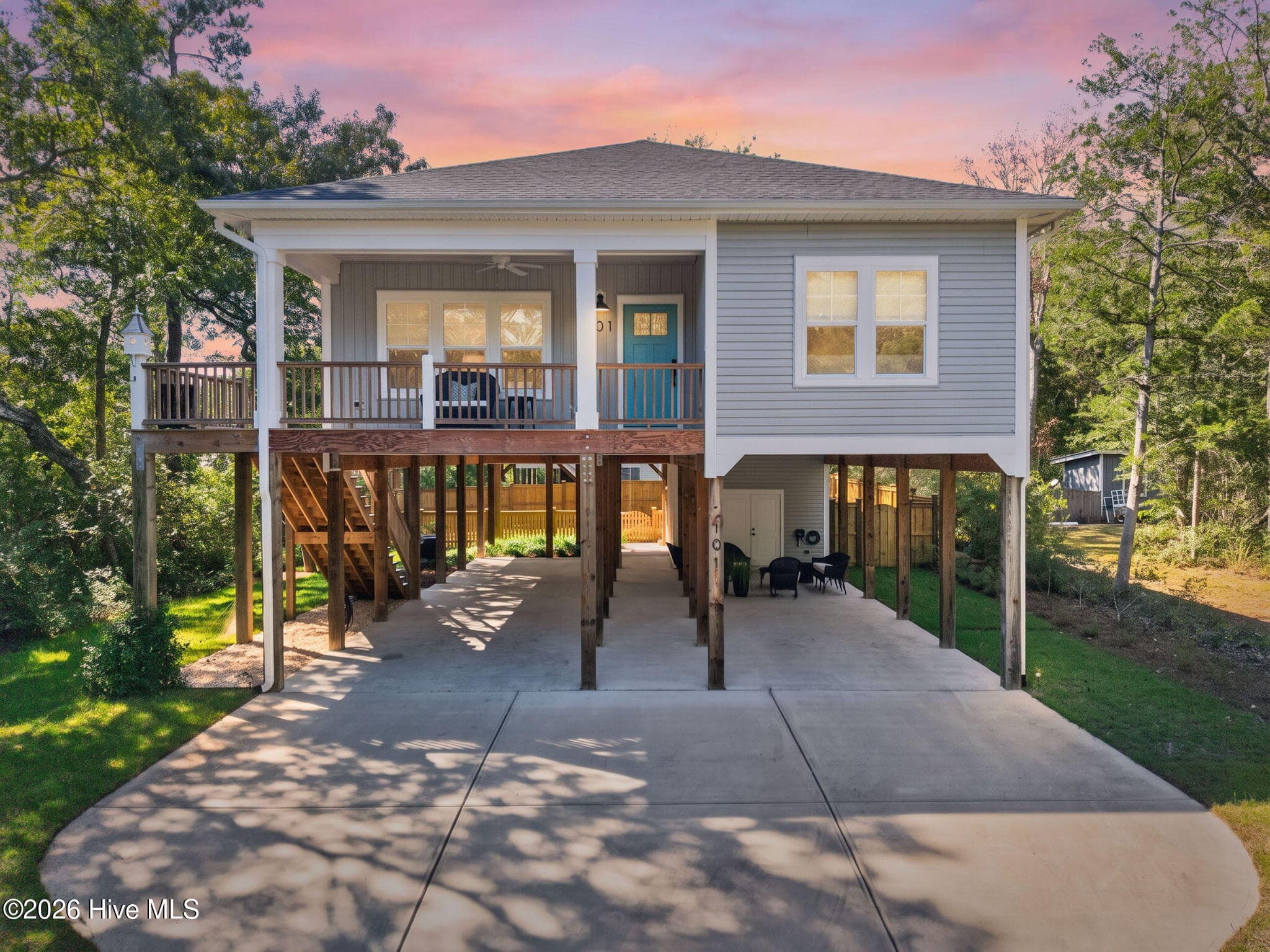 101 SE 14th Street, Oak Island, NC 28465
