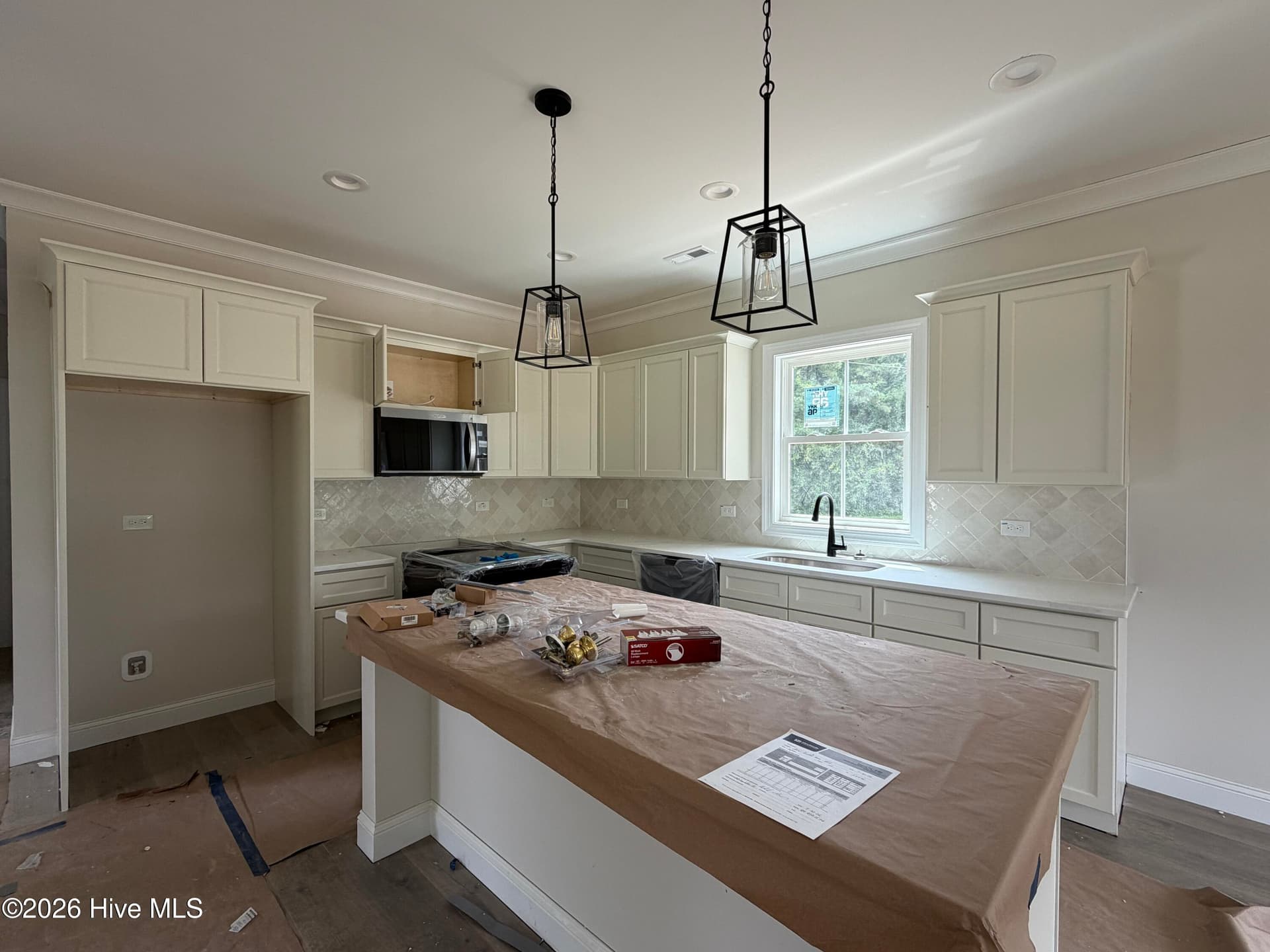 Single Family Residence at 1800 Batten Farm Road, Selma, NC 27576, photo 19 of 126