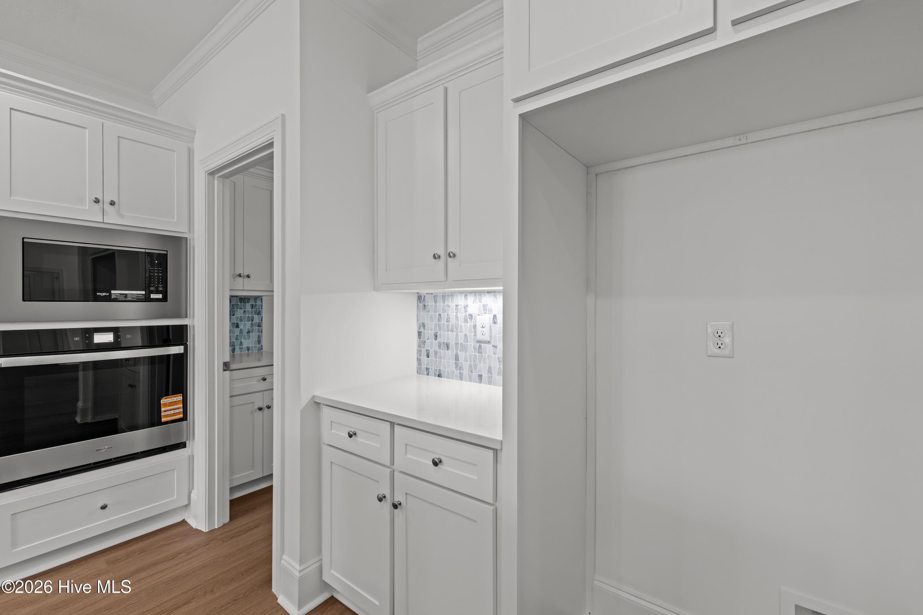 Soft close cabinet doors and drawers - 1550 Bellingham Drive, Beech Island, SC 29842