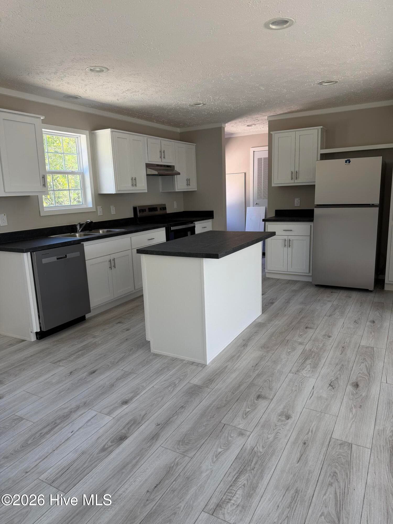 Manufactured Home at 446 Mt Zion Rd Road, Trenton, SC 29847, photo 12 of 31