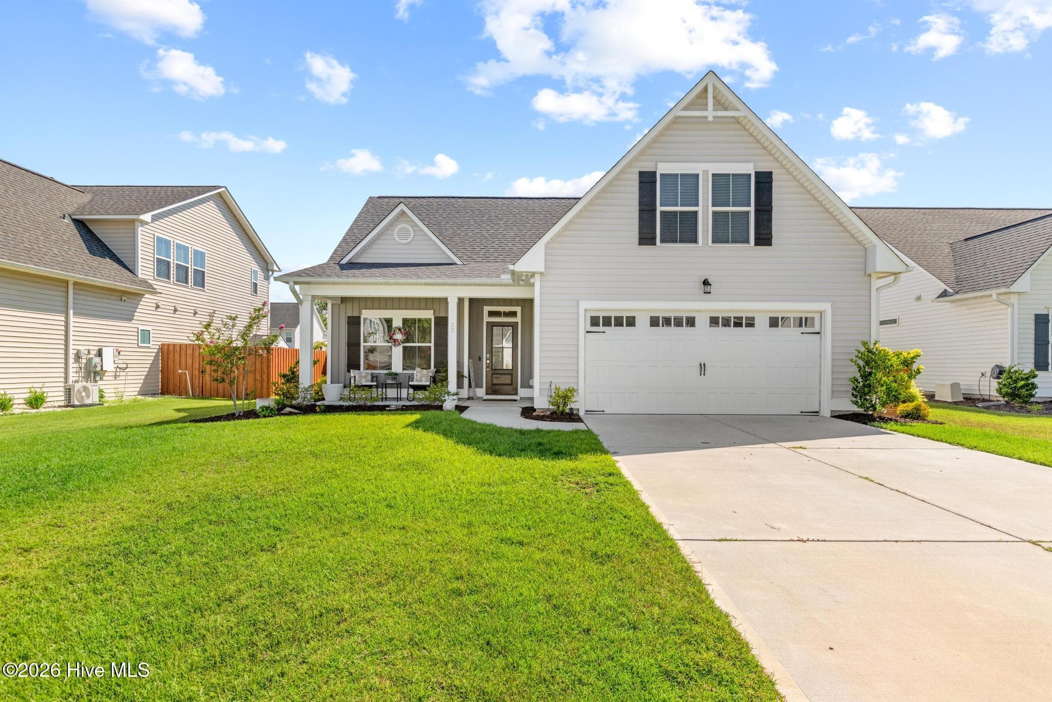 37 W Weatherbee Way, Hampstead, NC 28443