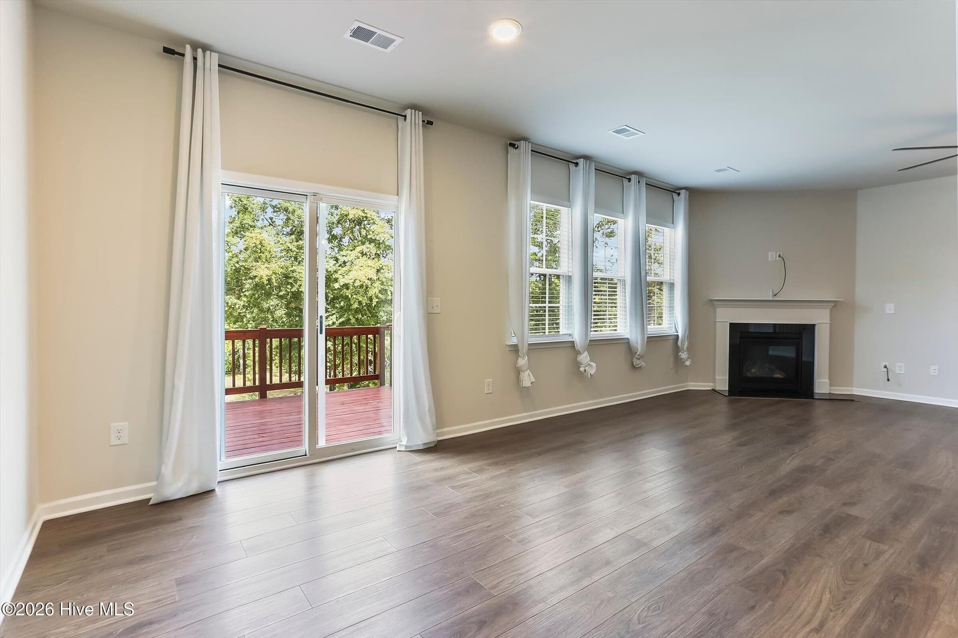 Single Family Residence at 152 Southern Lake Court, Camden, SC 29020, photo 21 of 66