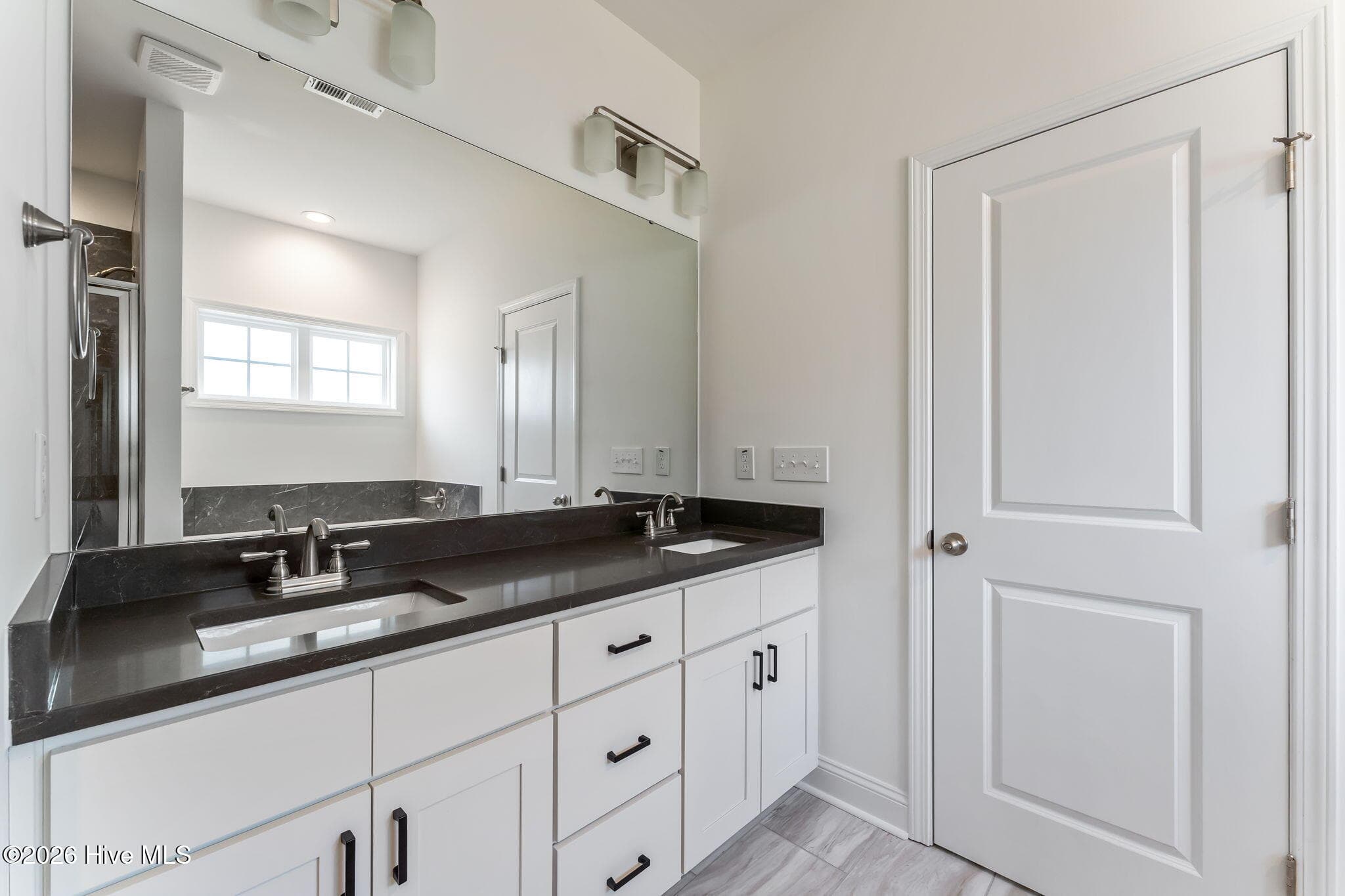 TELLURIDE LOT 04 - 'Berton' - 221 Telluride Court, Aberdeen, NC 28315