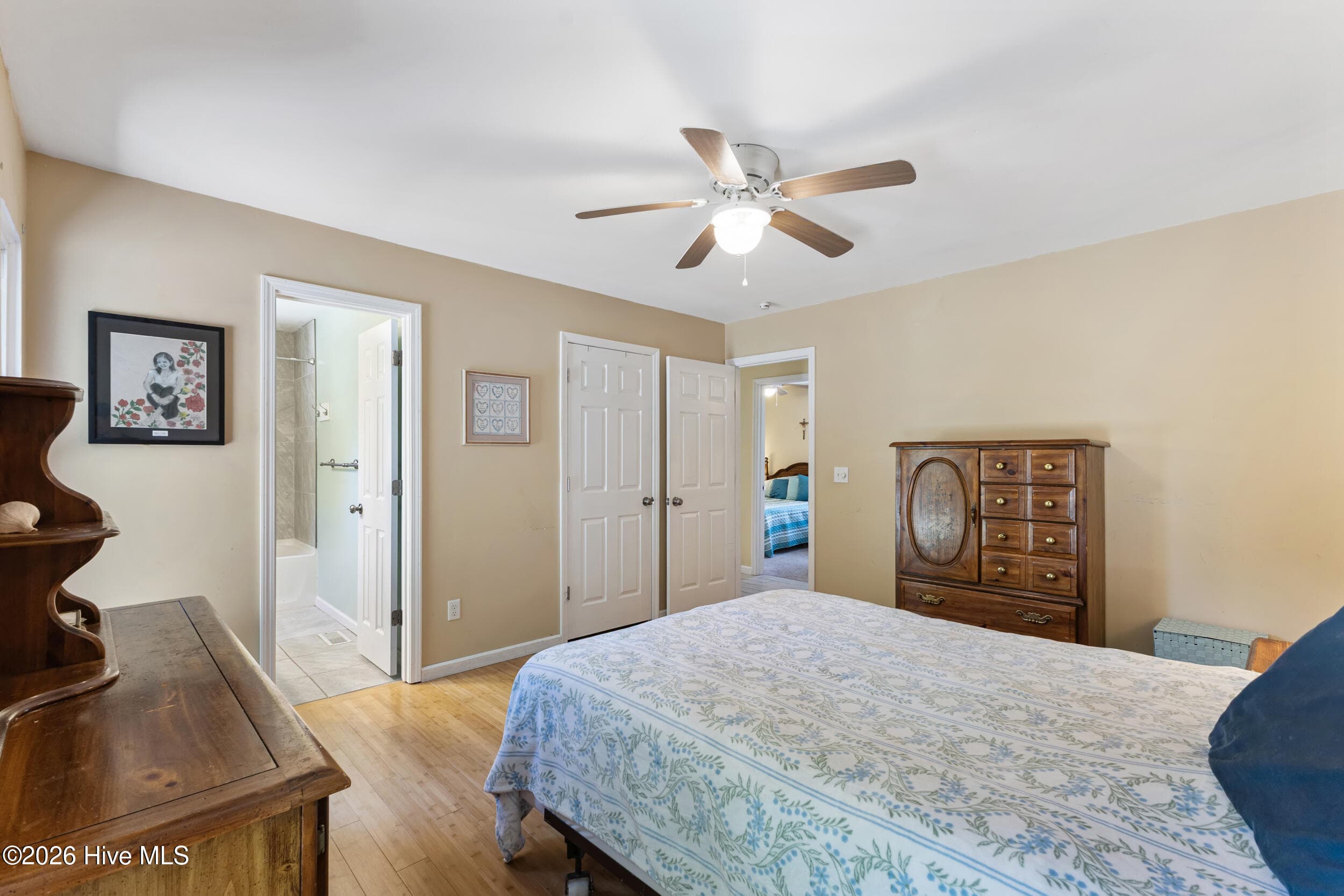 Single Family Residence at 327 Green Meadows Drive, Wilmington, NC 28405, photo 20 of 33