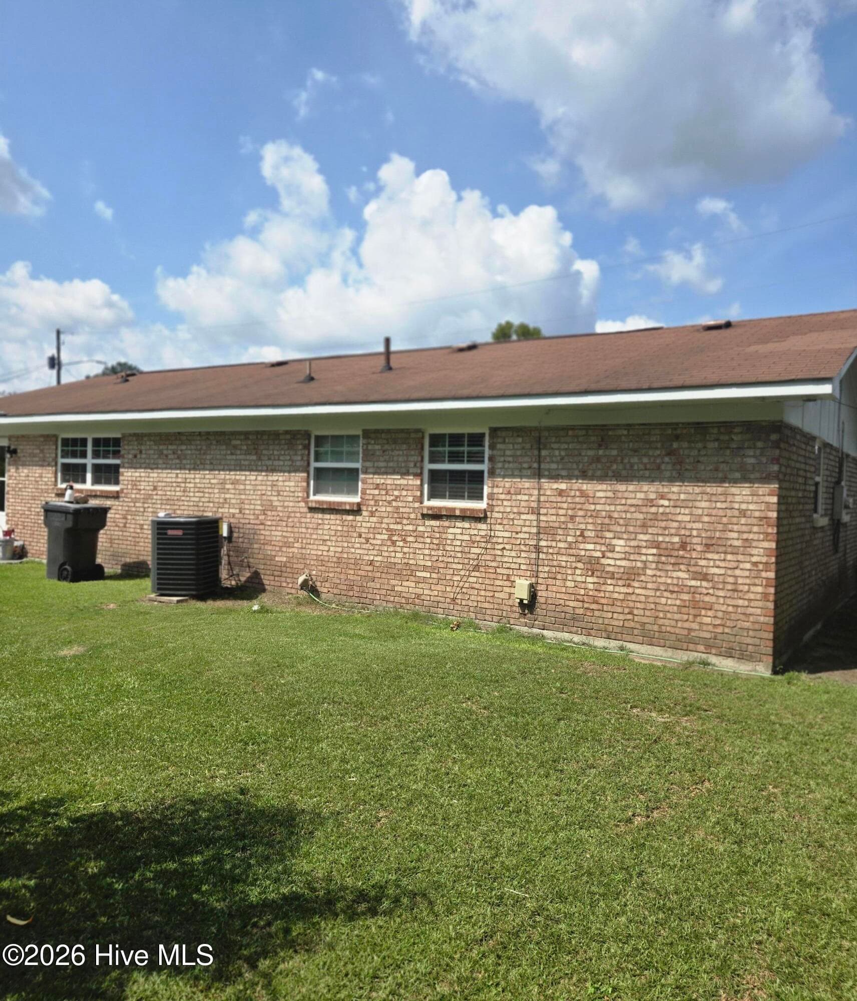 Single Family Residence at 3362 Fashion Drive, Augusta, GA 30906, photo 5 of 25