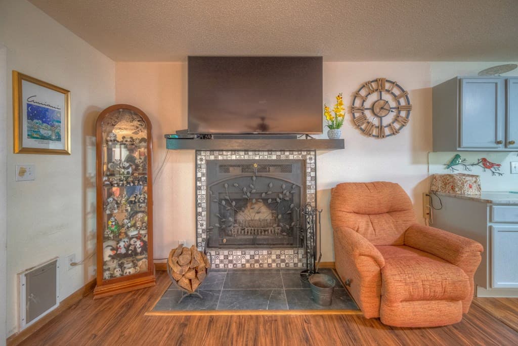 Single Family Residence at 256 Woods Drive, Murphy, NC 28906, photo 2 of 29