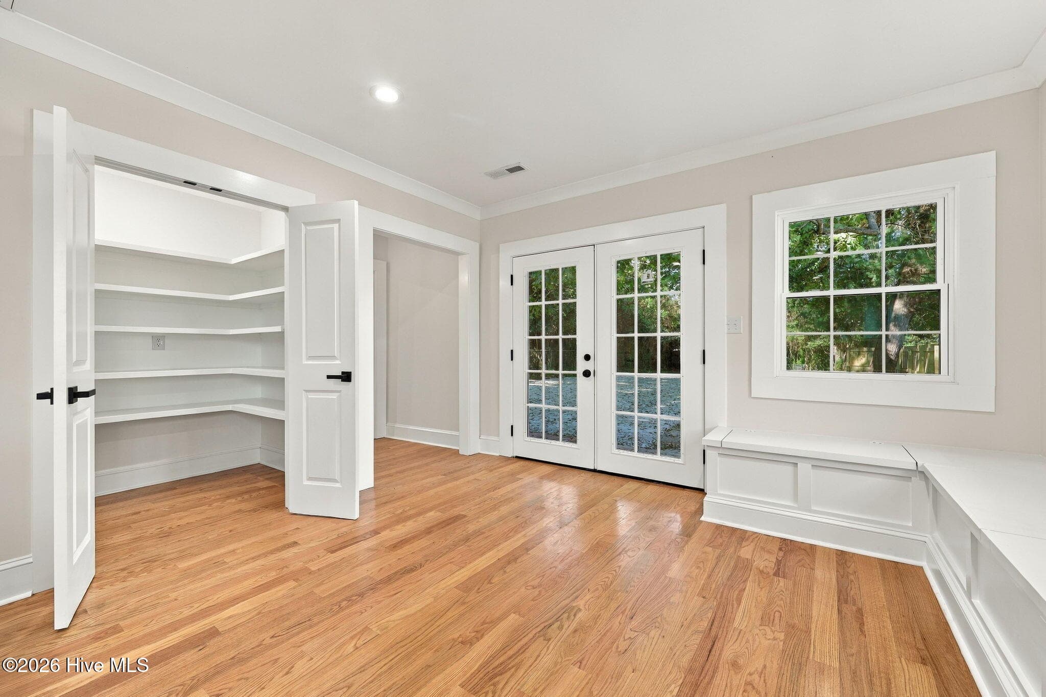 Single Family Residence at 550 E Main Street, Washington, NC 27889, photo 3 of 57