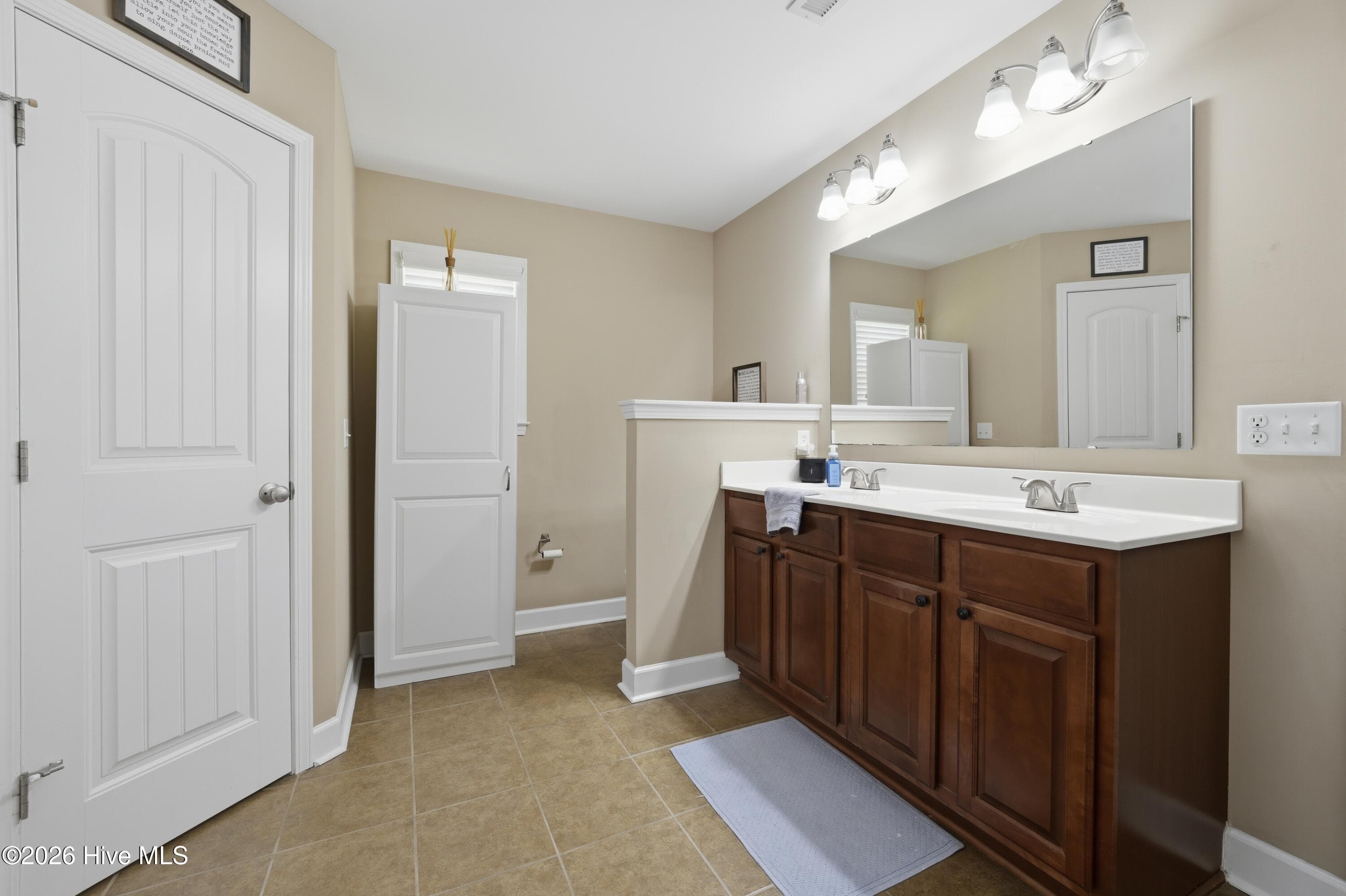 Single Family Residence at 215 Preswick Drive, Rocky Point, NC 28457, photo 23 of 42