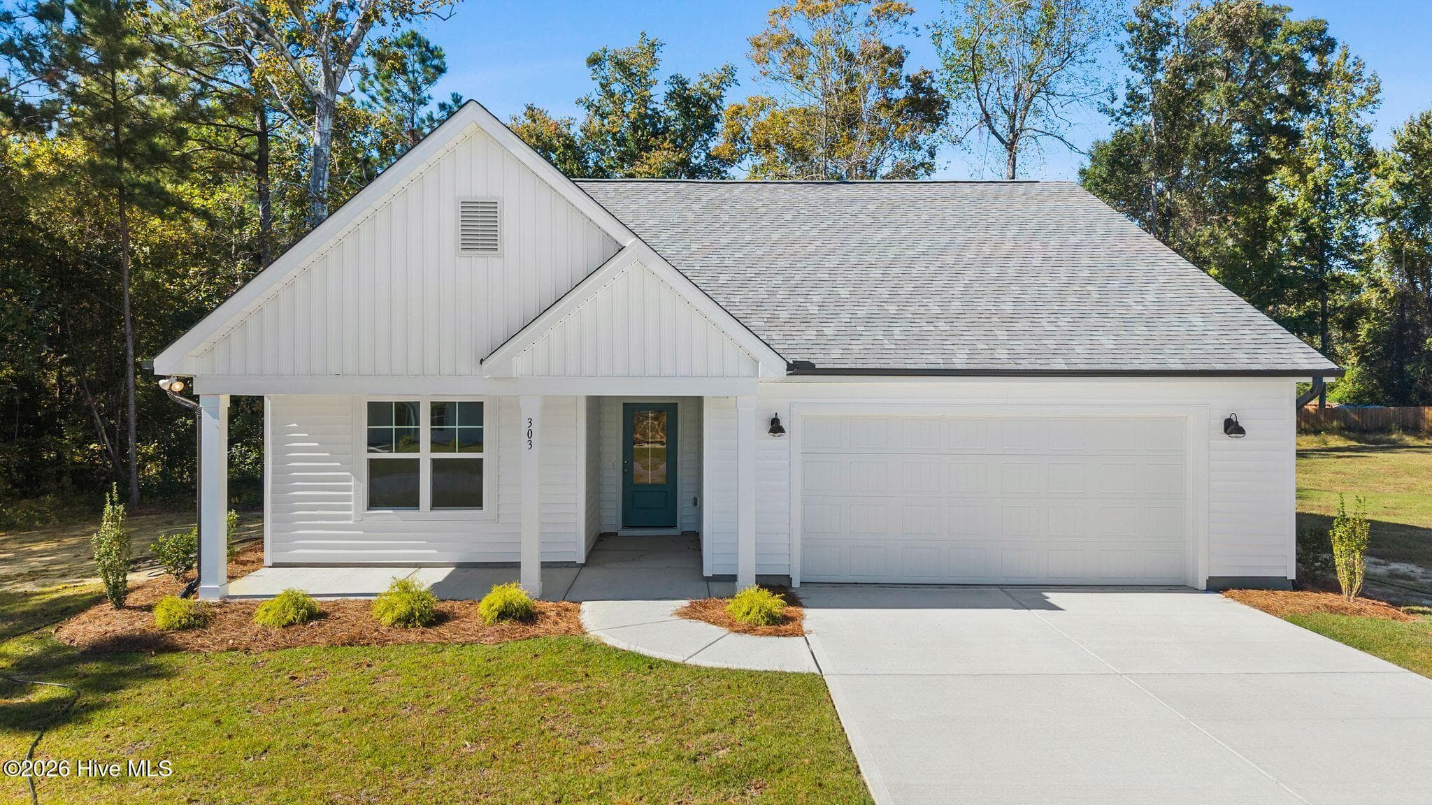 Single Family Residence at 303 Riva Ridge, Burgaw, NC 28425
