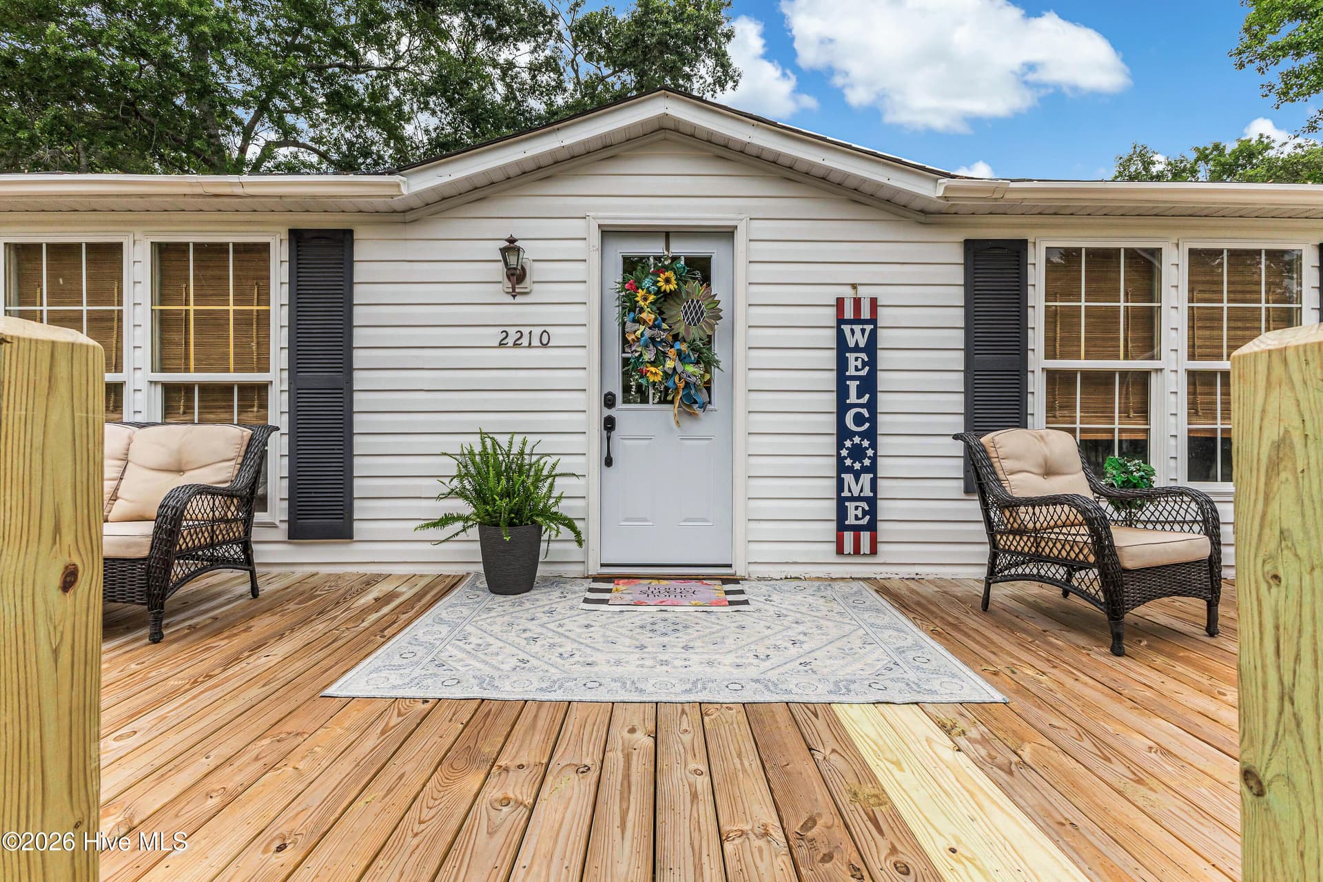 Manufactured Home at 2210 Forest Drive SW, Supply, NC 28462, photo 2 of 41