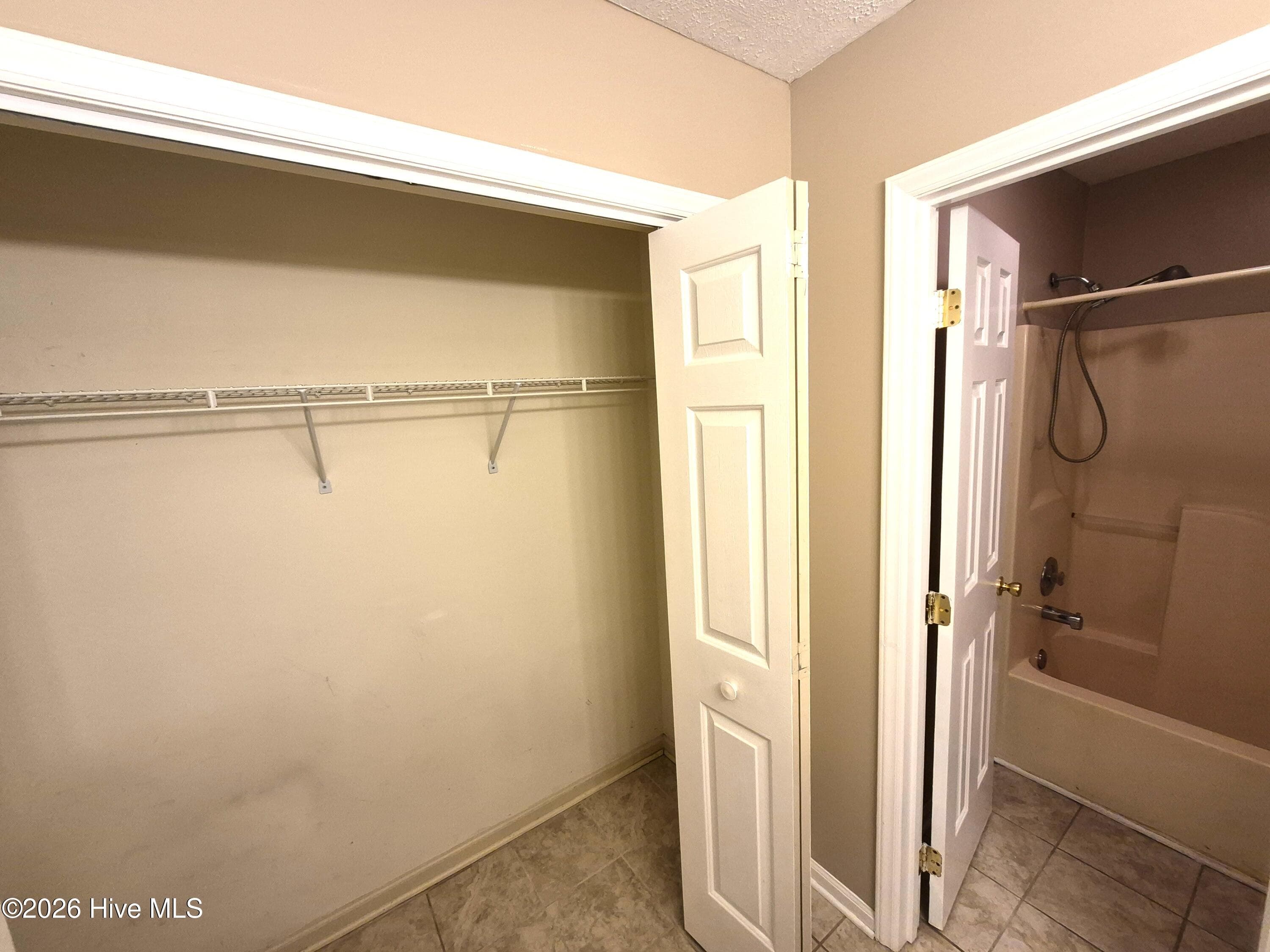 Single Family Residence at 809 Autumn Leaves Court, Wilmington, NC 28411, photo 18 of 26