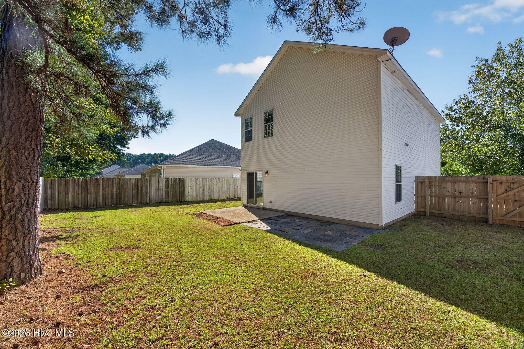 Single Family Residence at 1022 Lake Norman Lane, Leland, NC 28451, photo 32 of 36