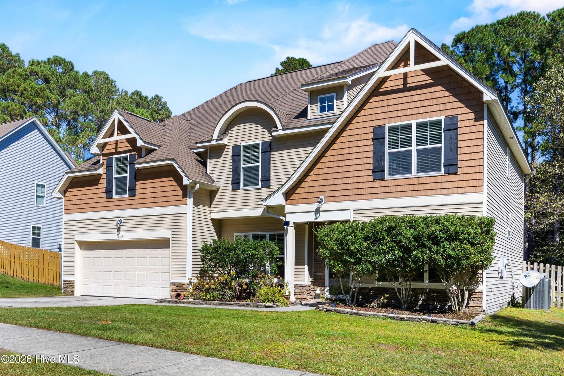 Single Family Residence at 152 Cornel Lane, Hampstead, NC 28443, photo 6 of 67