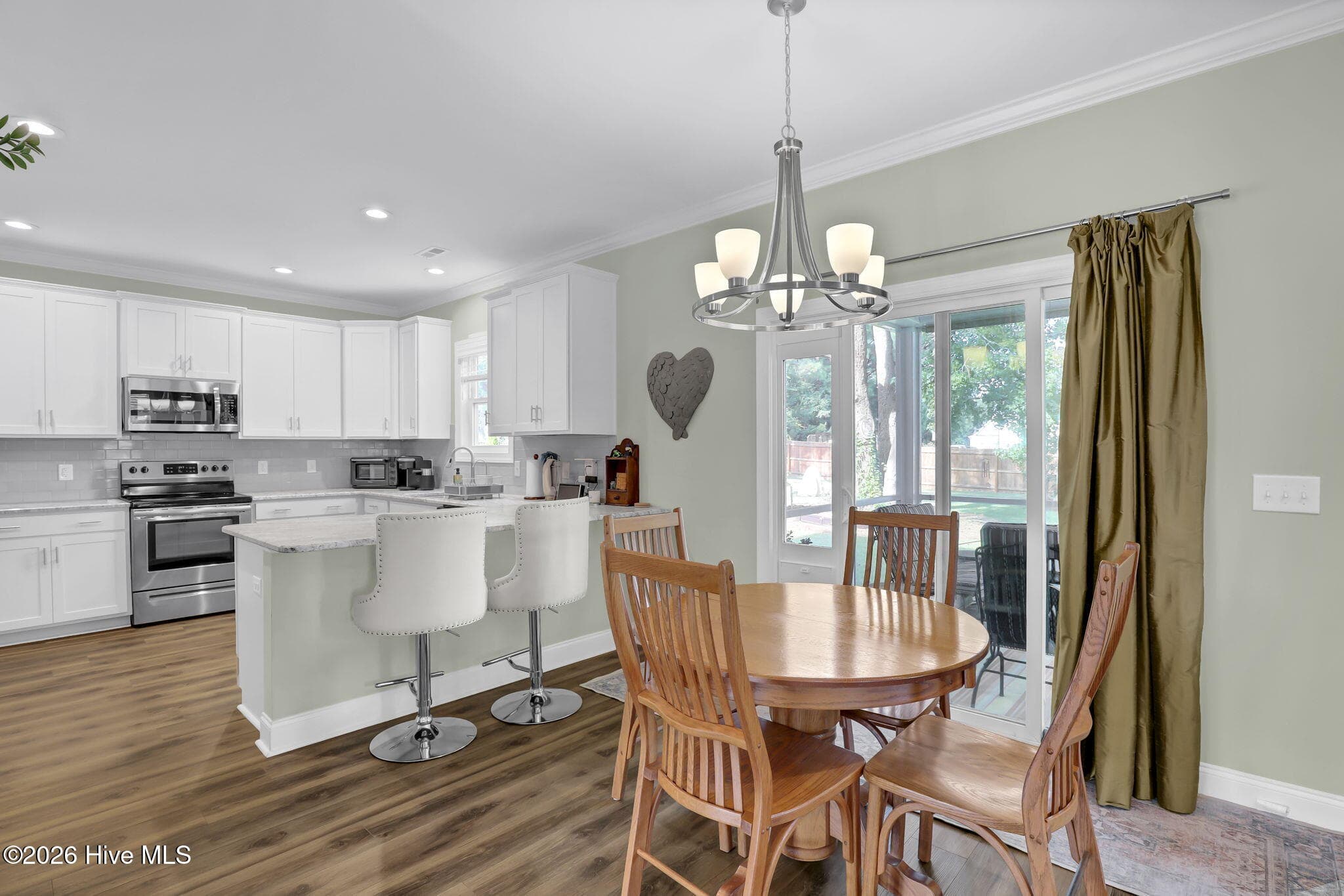 Single Family Residence at 235 Topsail Watch Drive, Hampstead, NC 28443, photo 14 of 58
