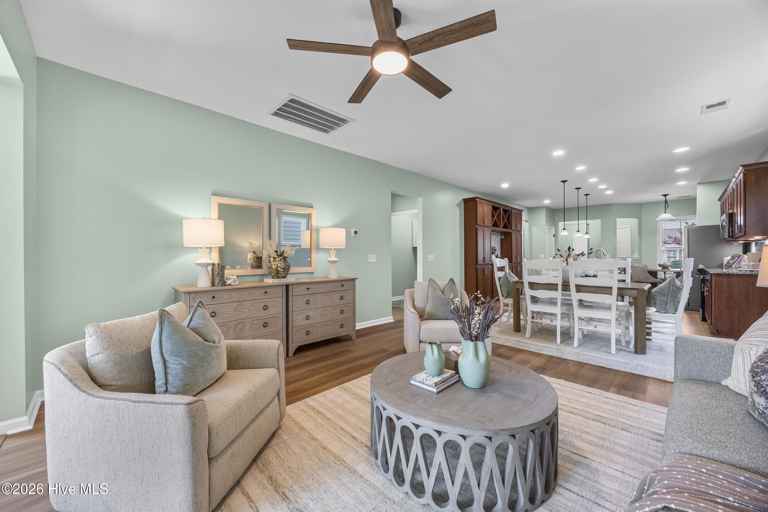 Single Family Residence at 3708 Old Sand Mine Drive, Wilmington, NC 28412, photo 12 of 43
