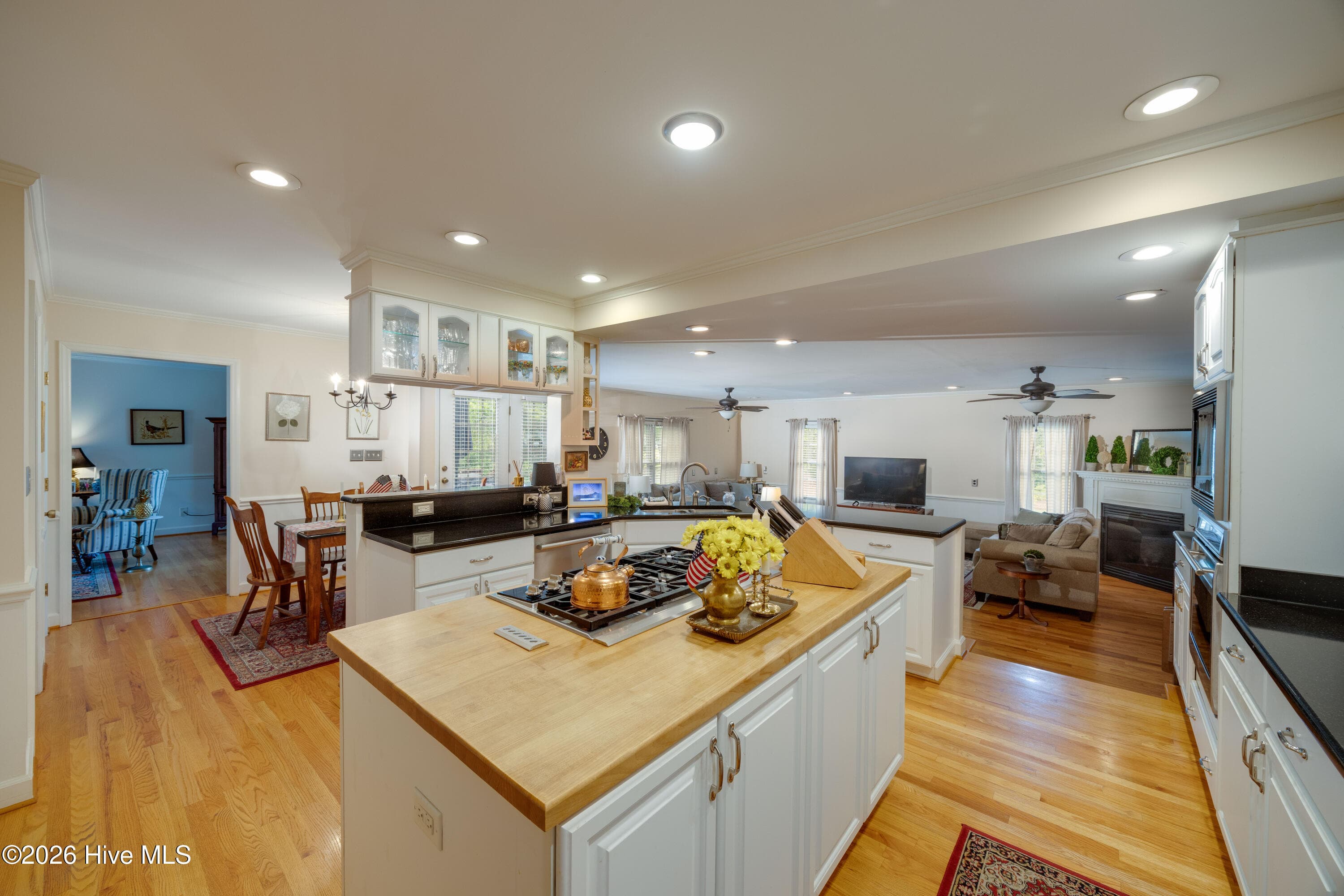Single Family Residence at 307 Alderson Road, Washington, NC 27889, photo 9 of 57