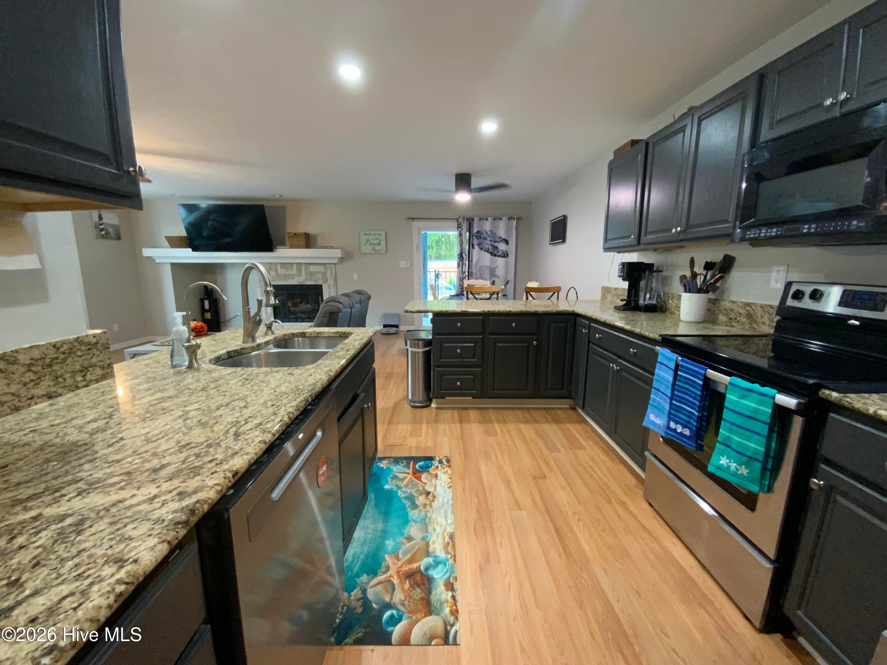Single Family Residence at 102 Donna Court, Hubert, NC 28539, photo 15 of 54