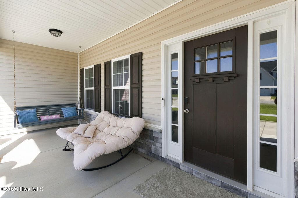 Front porch entrance - 2019 Tarpon Trail, New Bern, NC 28562