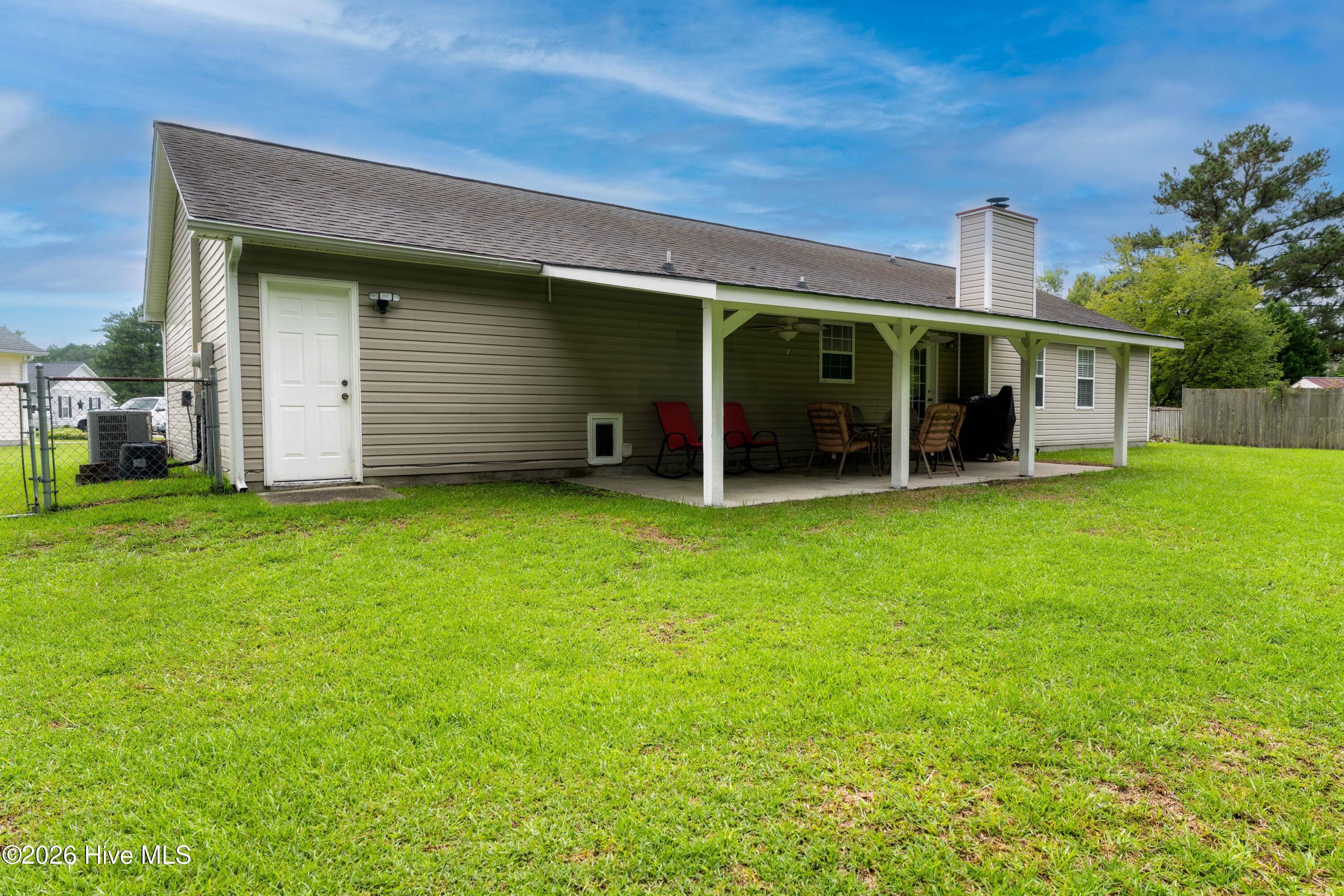 Single Family Residence at 405 Chaps Court, Jacksonville, NC 28546, photo 54 of 71