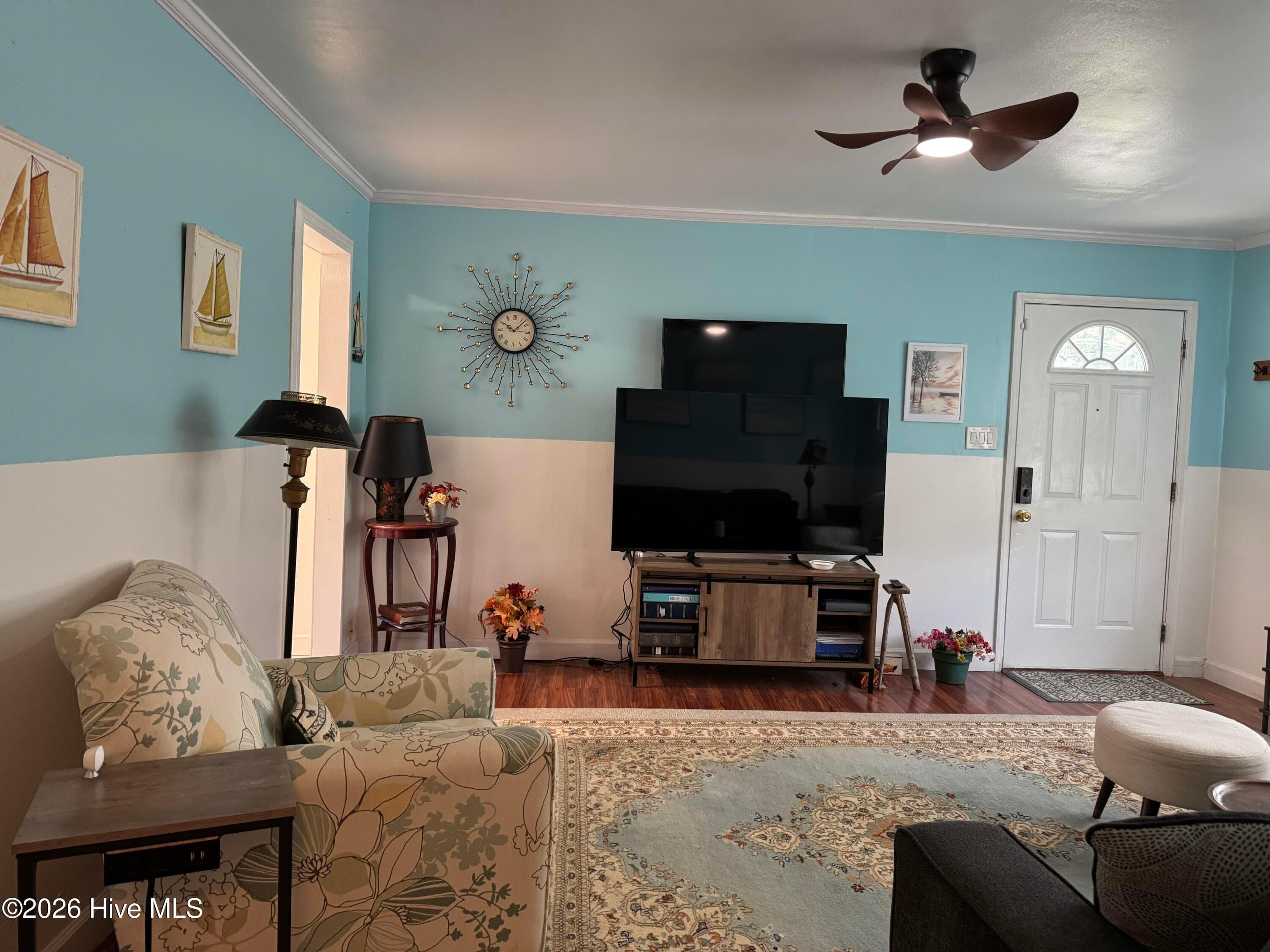 Single Family Residence at 2108 High School Drive, New Bern, NC 28560, photo 9 of 22