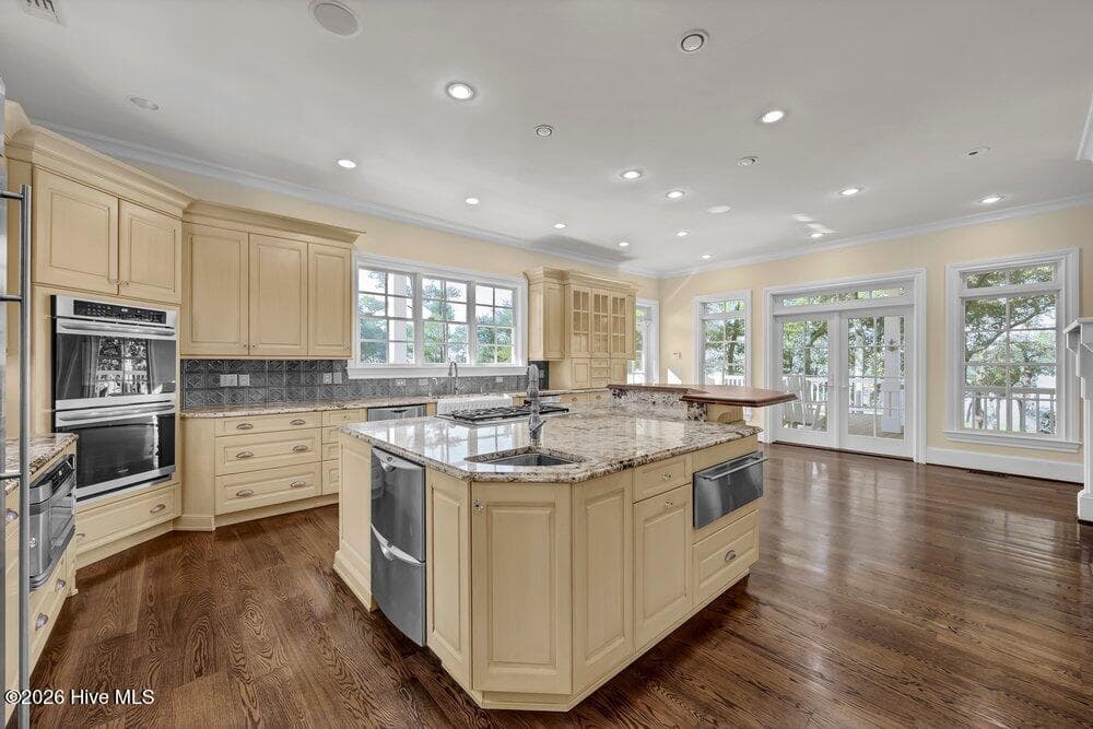 Single Family Residence at 8660 River Road, Wilmington, NC 28412, photo 31 of 115