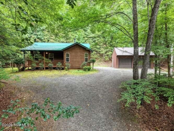 Single Family Residence at 73 Sargent Drive, Murphy, NC 28906, photo 2 of 49