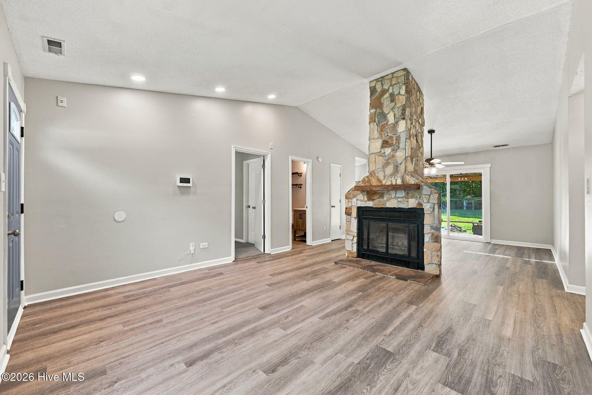 Single Family Residence at 368 Union Chapel Church Road, Richlands, NC 28574, photo 5 of 47