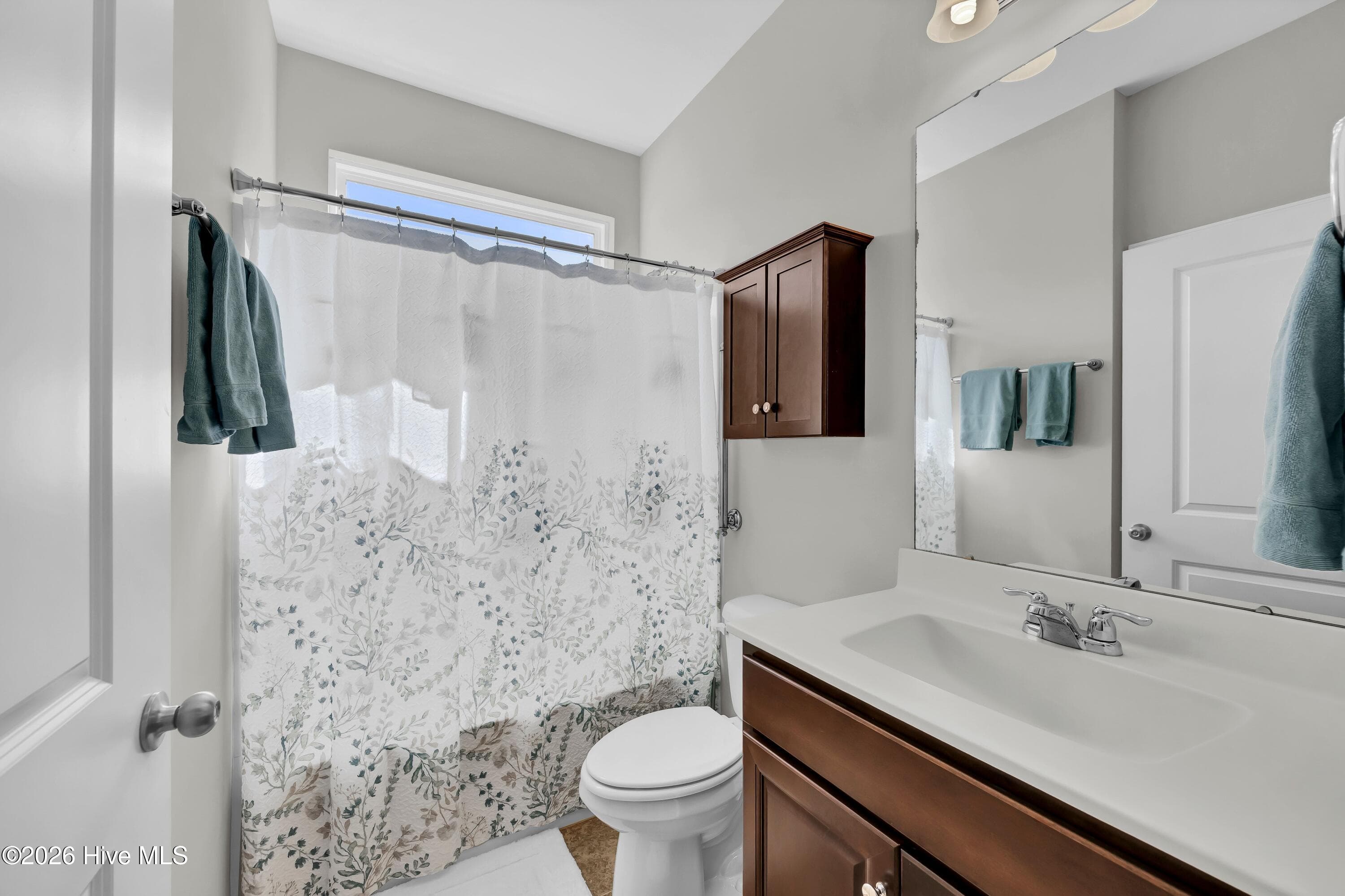 Single Family Residence at 4012 Ruddy Duck Way, Wilmington, NC 28412, photo 12 of 44