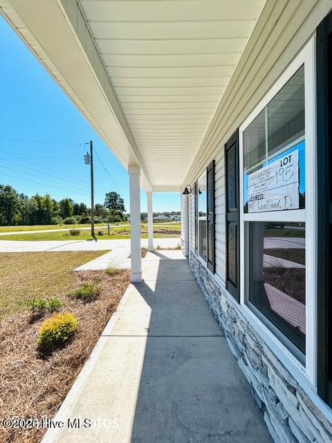 Single Family Residence at 148 Woodford Drive, Jacksonville, NC 28540, photo 5 of 111