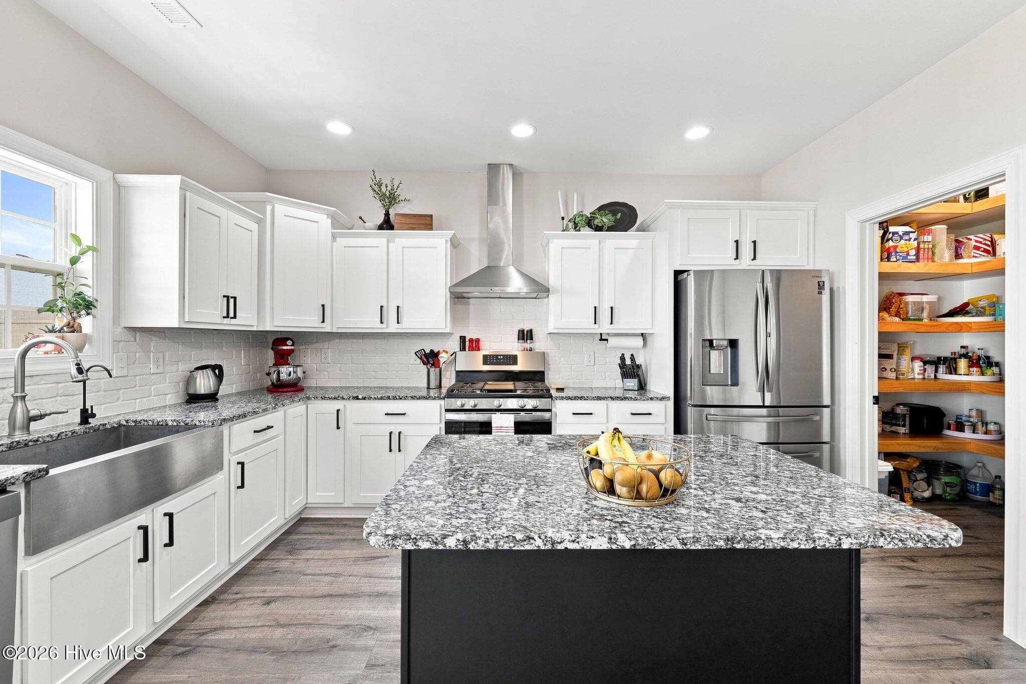 Single Family Residence at 3007 Weathersby Drive, New Bern, NC 28562, photo 21 of 59
