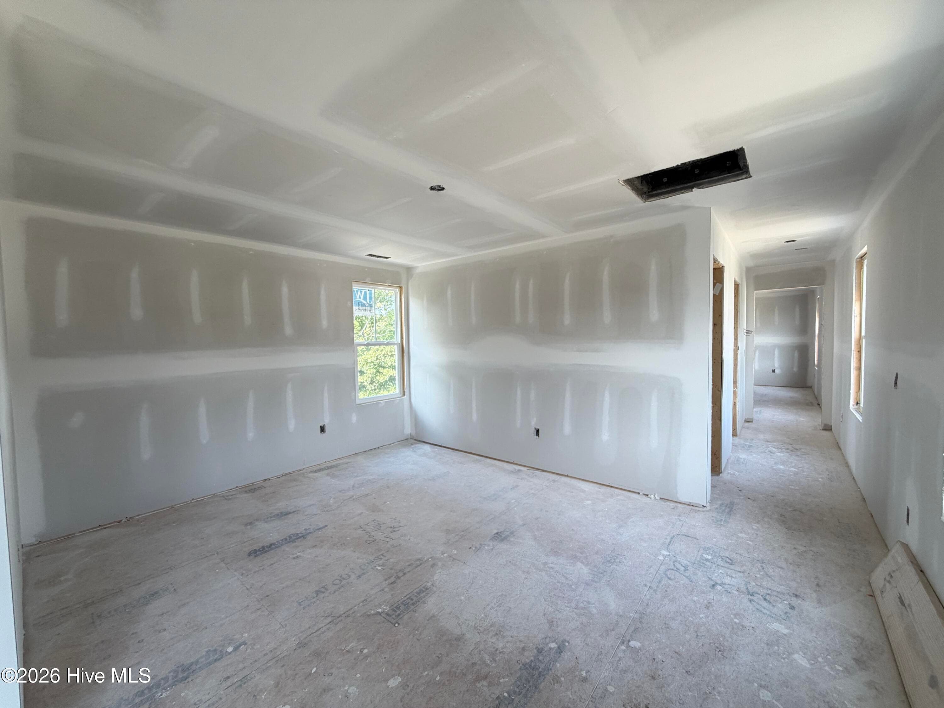 Single Family Residence at 176 S Bandwheel Way, Hampstead, NC 28443, photo 17 of 25